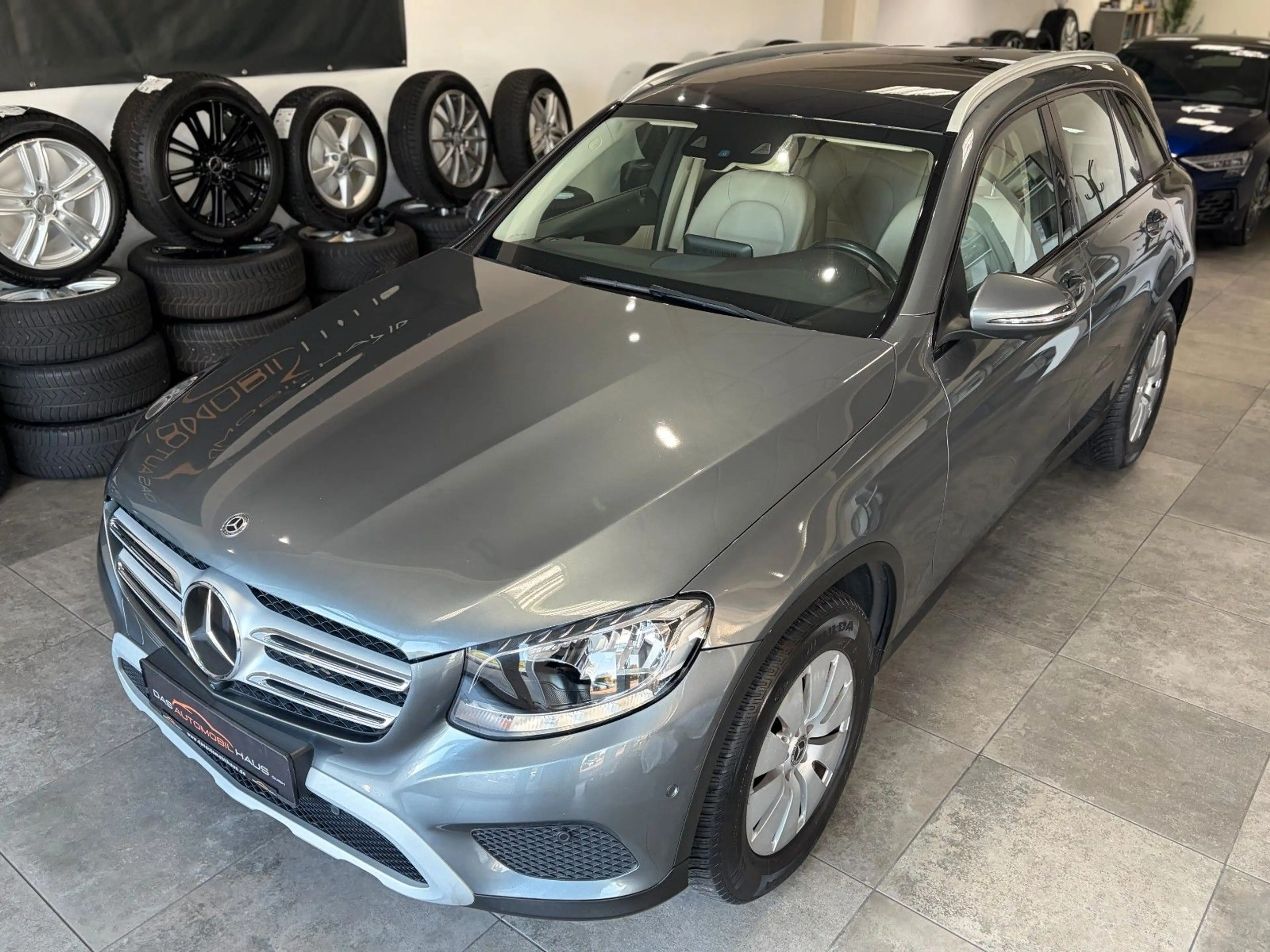 Mercedes-Benz GLC 250 *4matic*AHK*Pano*Comand*Burm*Distro*360°* — photo 9