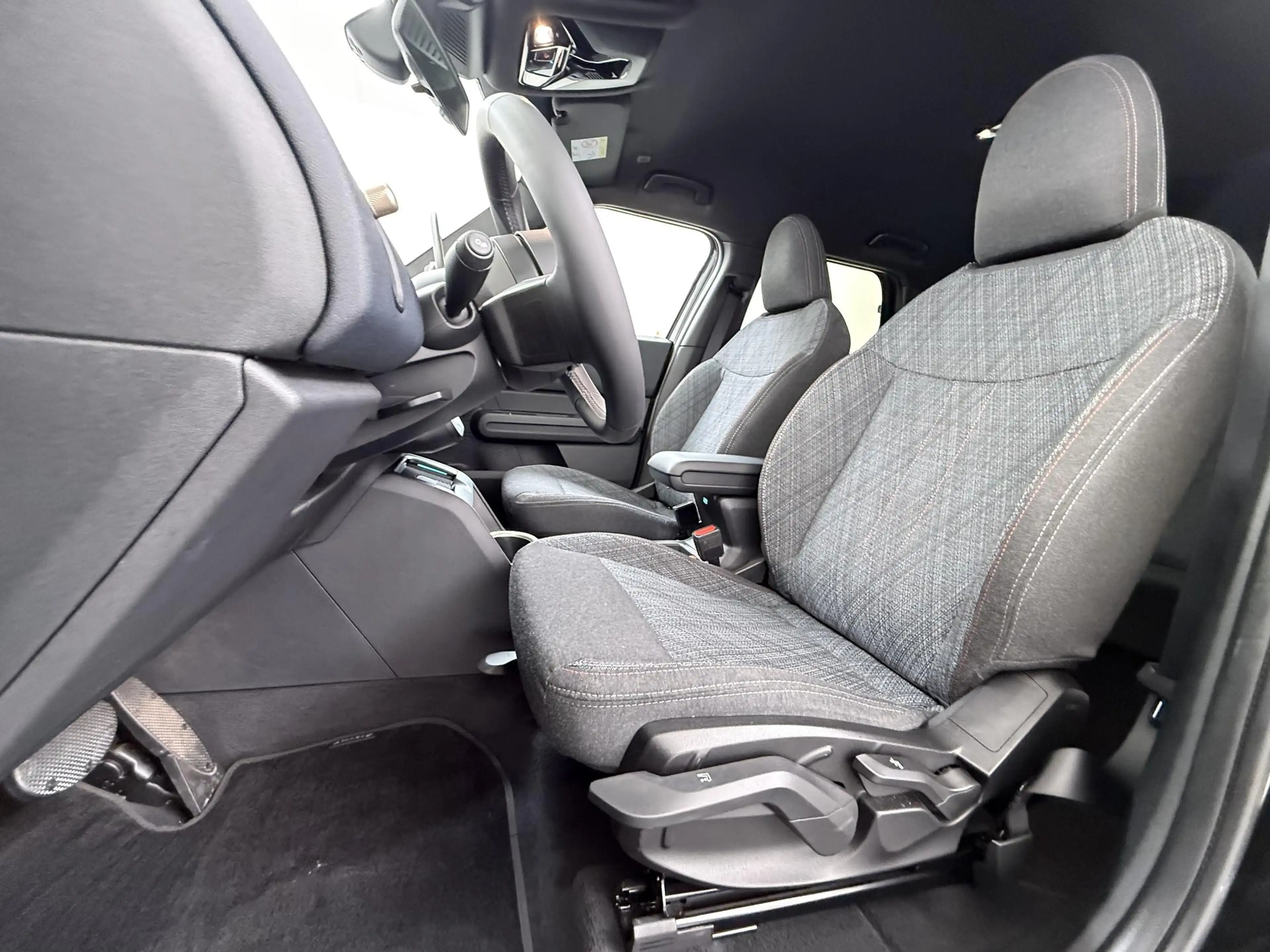 MINI Countryman E Blackyard 66.5 kWh SOH 100% | VAN: € 37.900,- VOOR — photo 19