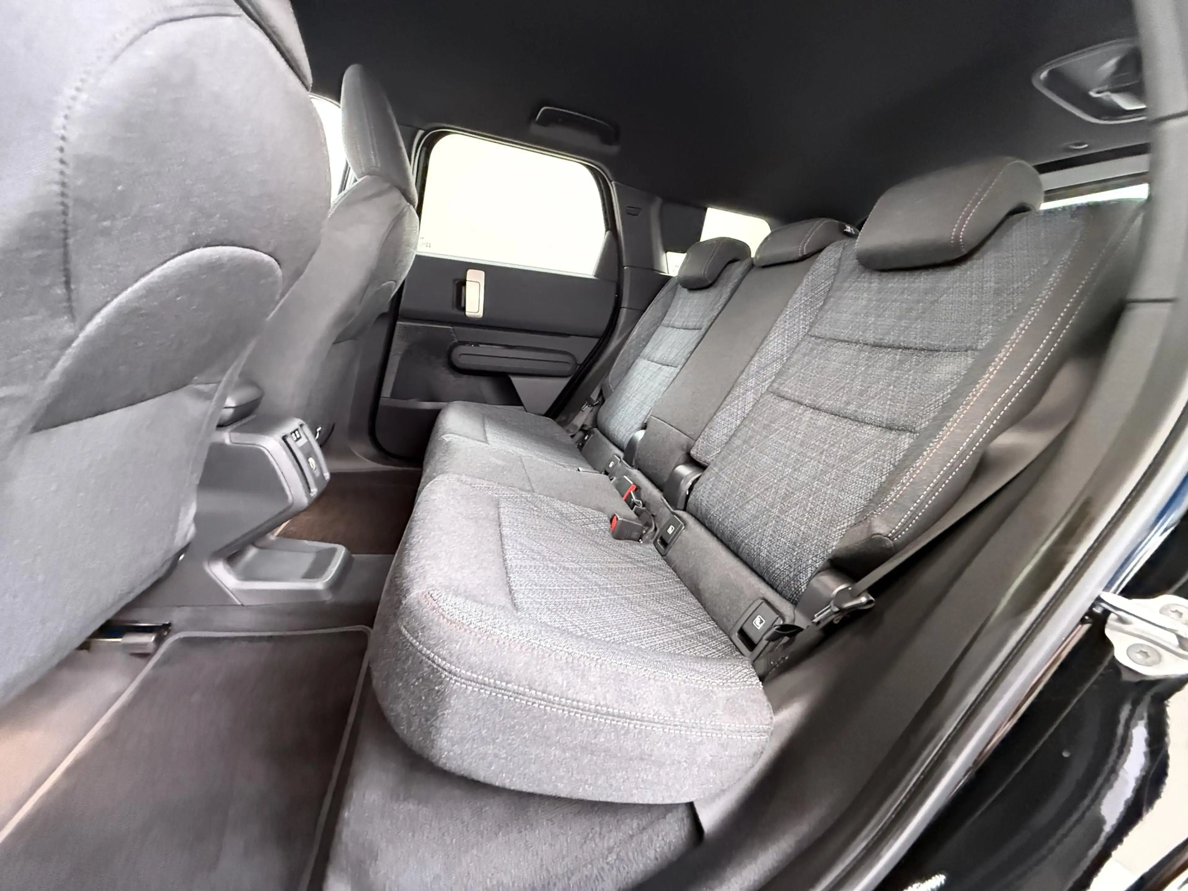 MINI Countryman E Blackyard 66.5 kWh SOH 100% | VAN: € 37.900,- VOOR — photo 21