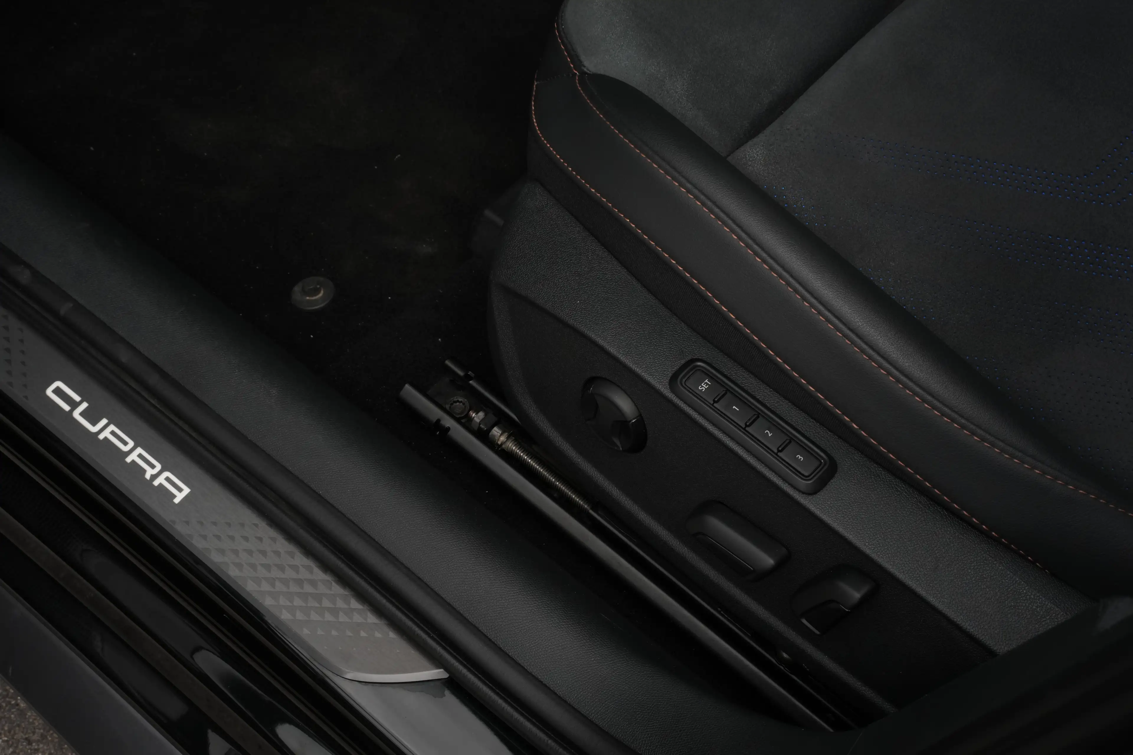 CUPRA Leon Sportstourer 1.5 TSI e-Hybrid 204pk Business | Pan — photo 18