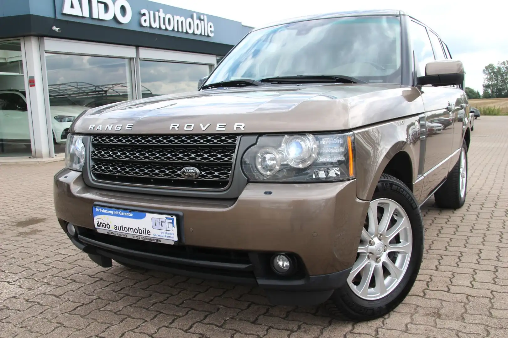 Land Rover Range Rover V8 4.4 TD HSE Virtual/Luft/Xenon/H&K Marrón - 2
