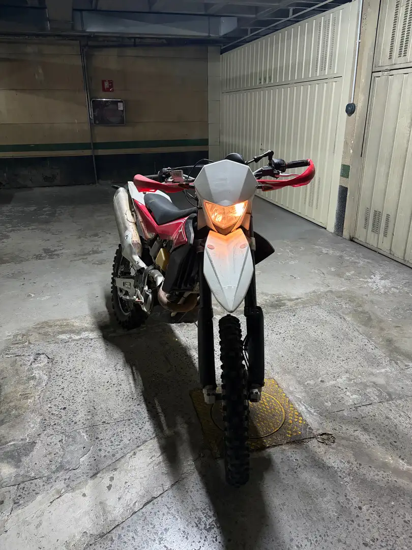Husqvarna TE 449 Rojo - 2