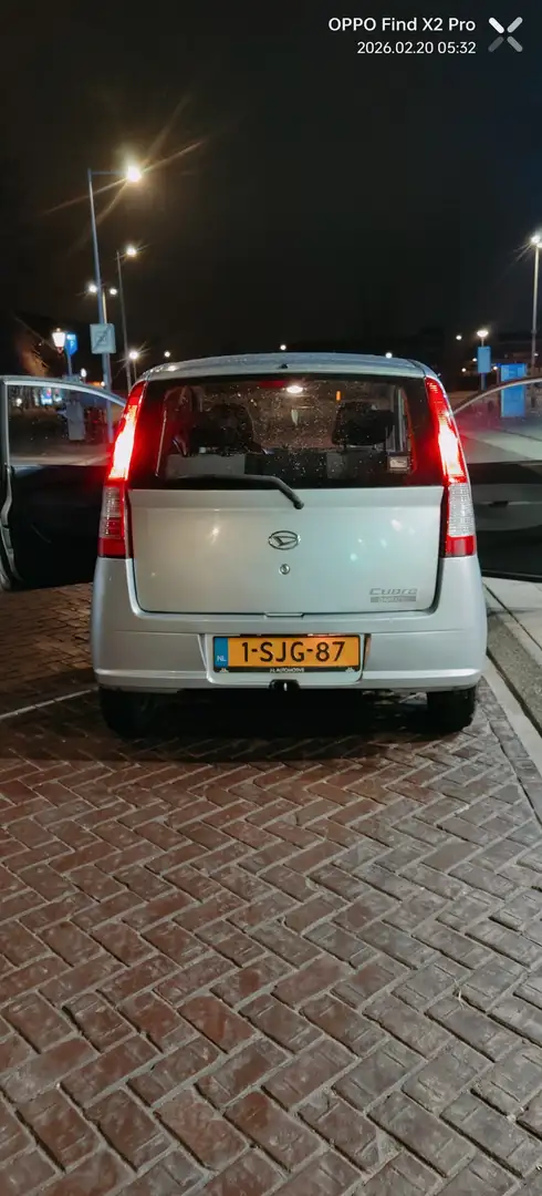 Daihatsu Cuore 1.0-12V Tokyo Grau - 2