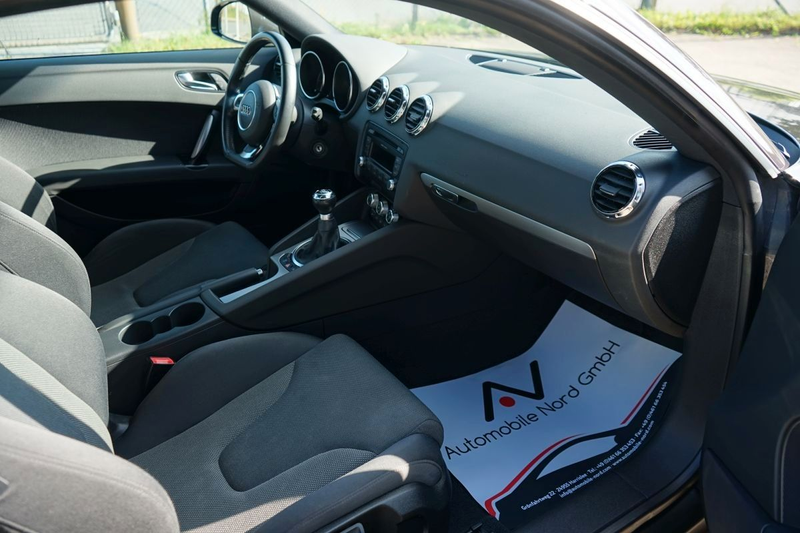 Audi TT Coupe/Roadster 1.8 TFSI Coupe — photo 13