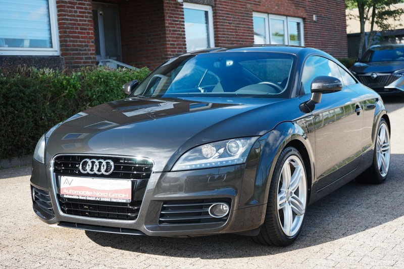 Audi TT Coupe/Roadster 1.8 TFSI Coupe — photo 2