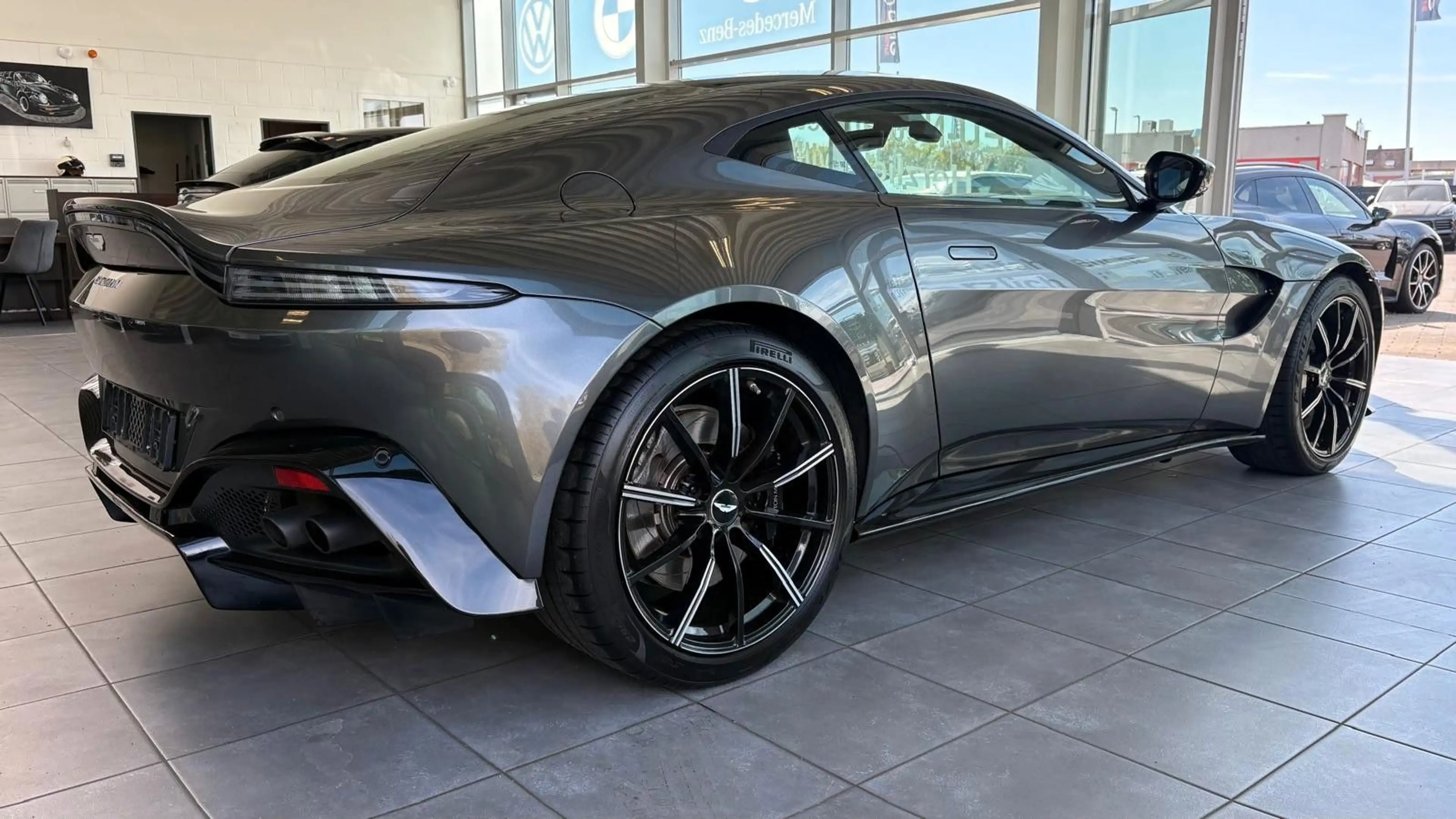 Aston Martin V8 4.0 V8 voll sehr gepflegt — photo 4