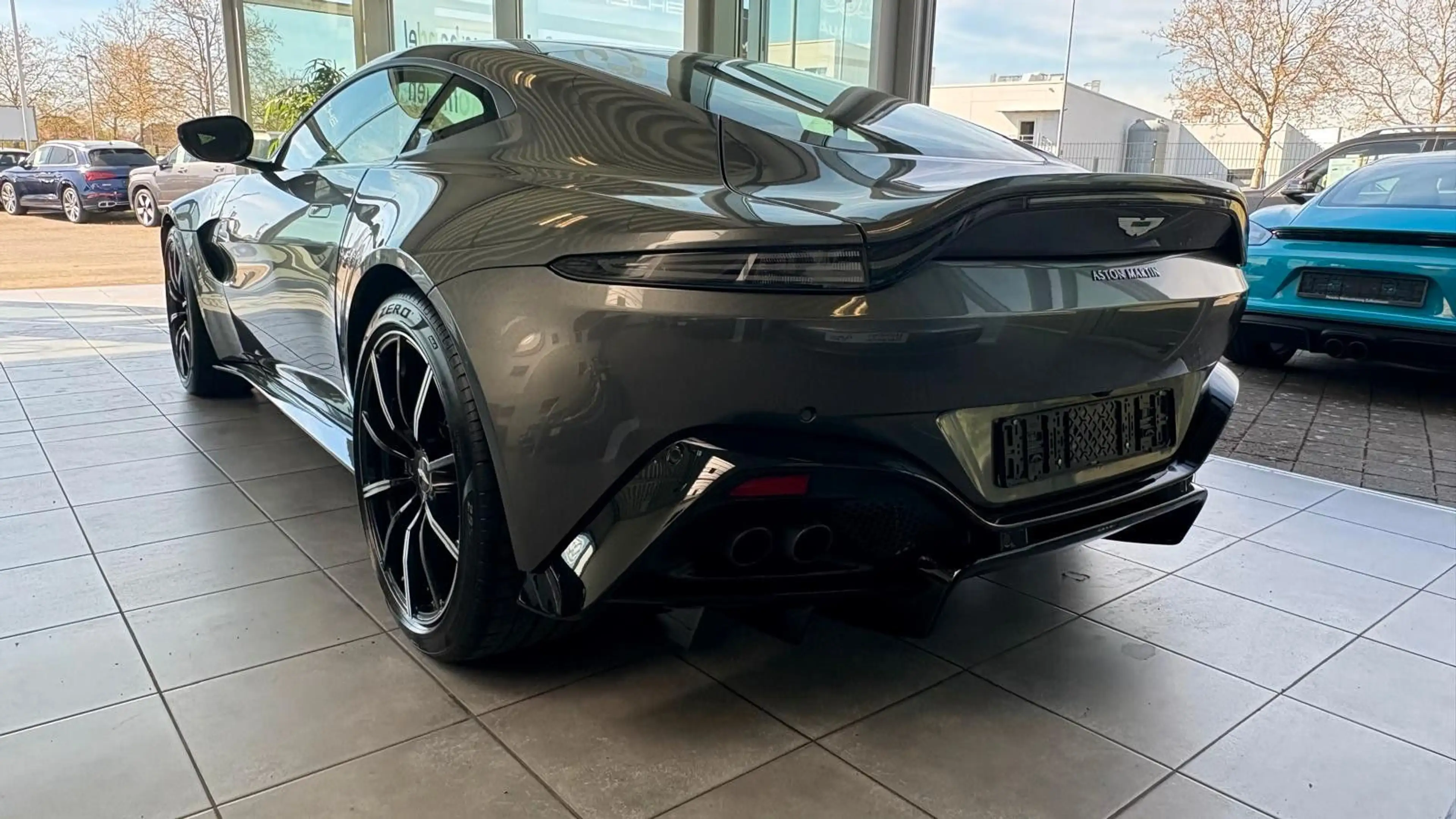 Aston Martin V8 4.0 V8 voll sehr gepflegt — photo 5