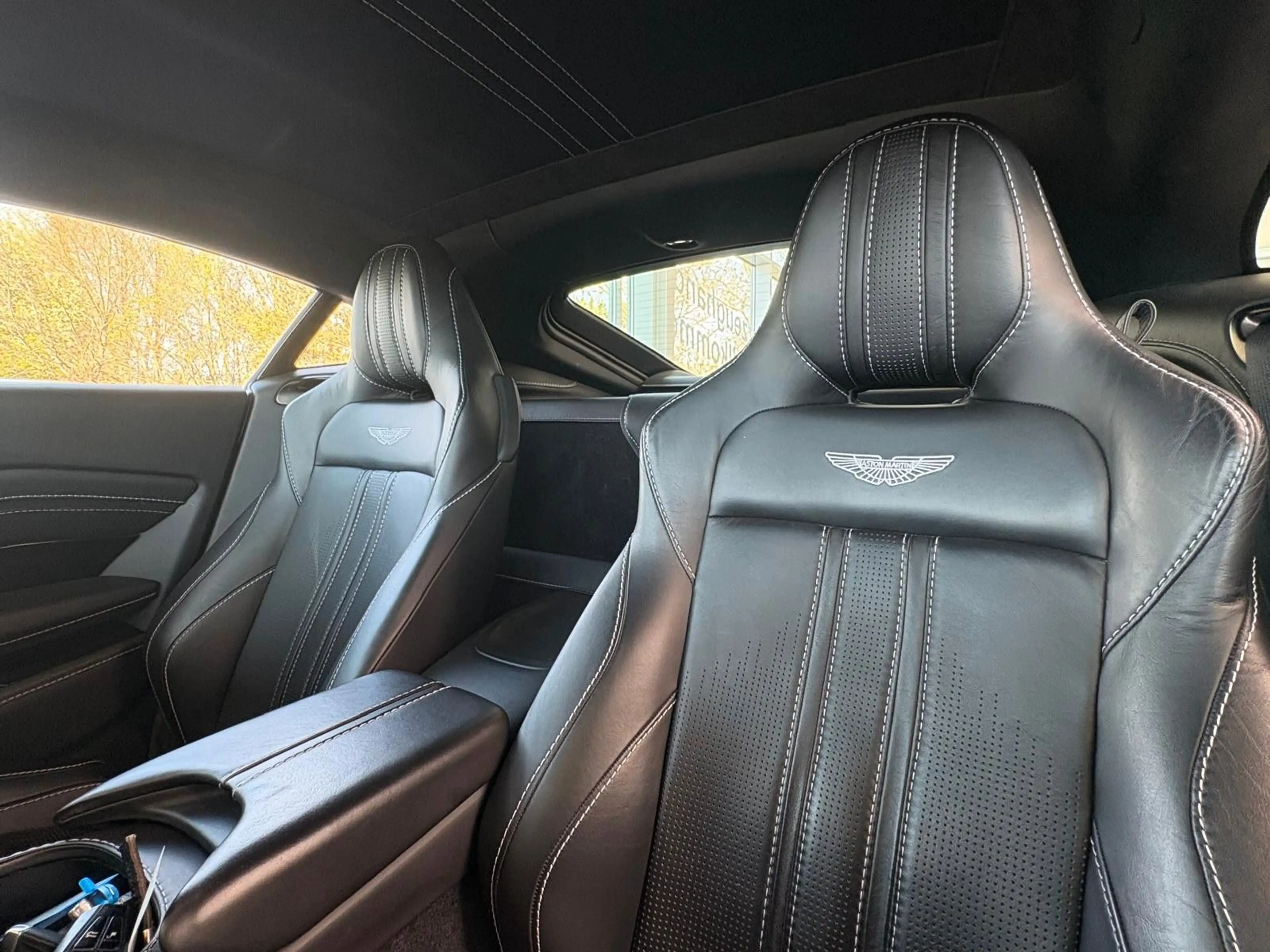 Aston Martin V8 4.0 V8 voll sehr gepflegt — photo 9