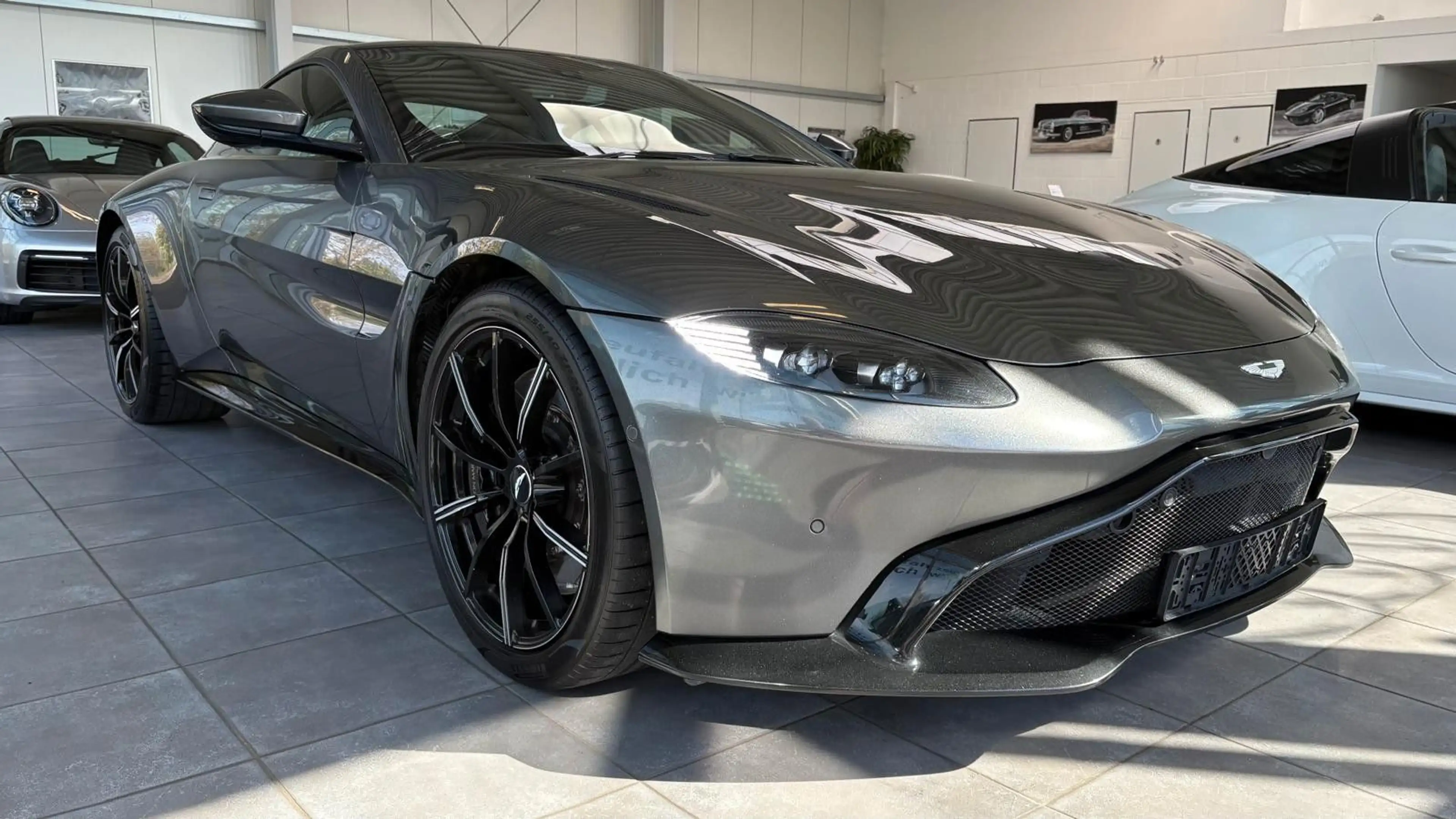 Aston Martin V8 4.0 V8 voll sehr gepflegt — photo 6