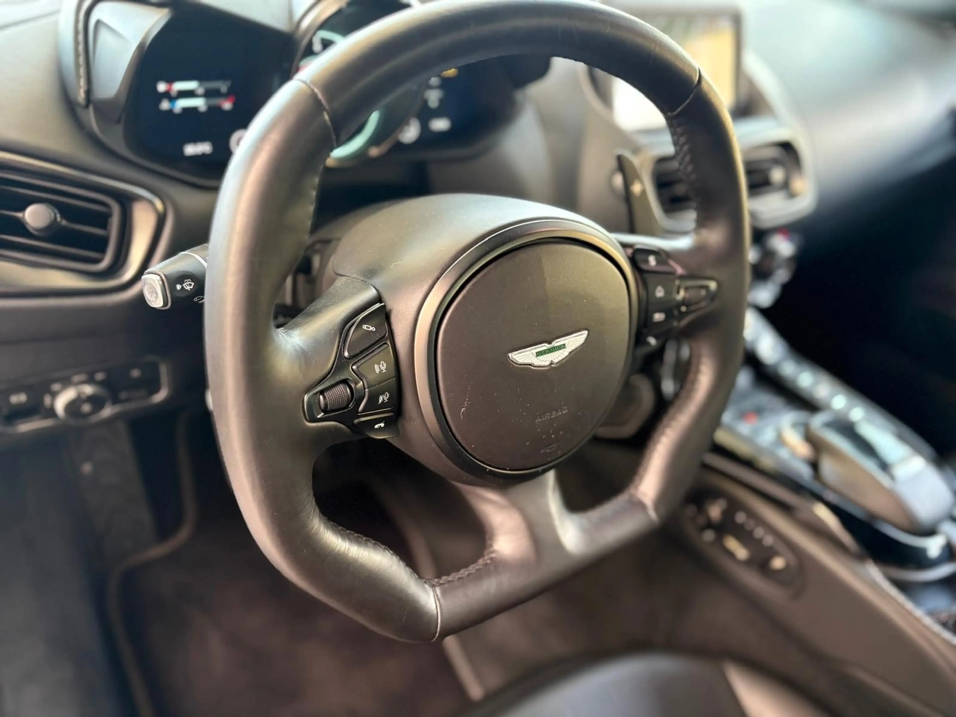 Aston Martin V8 4.0 V8 voll sehr gepflegt — photo 14