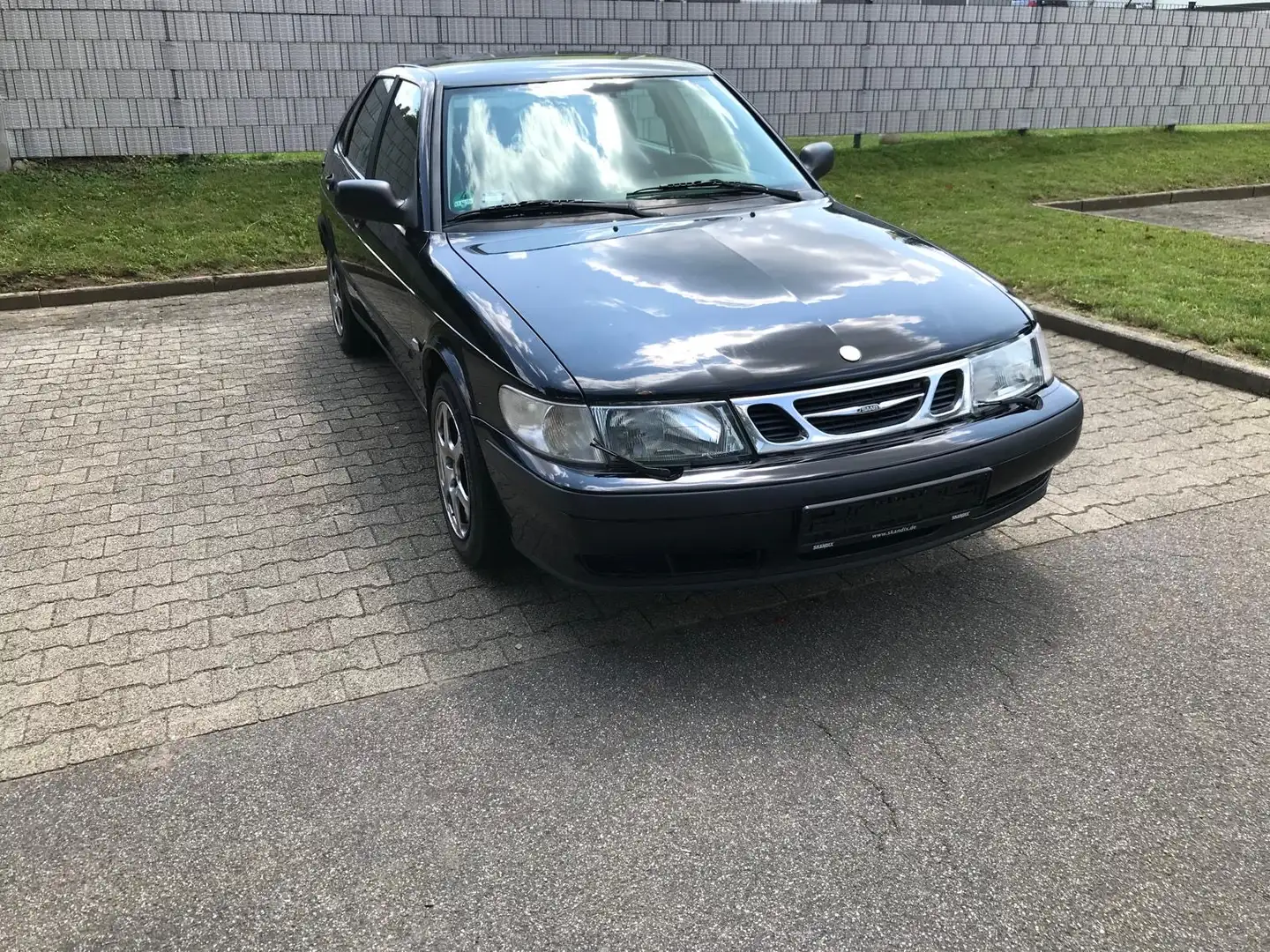 Saab 9-3 2.0i - 1