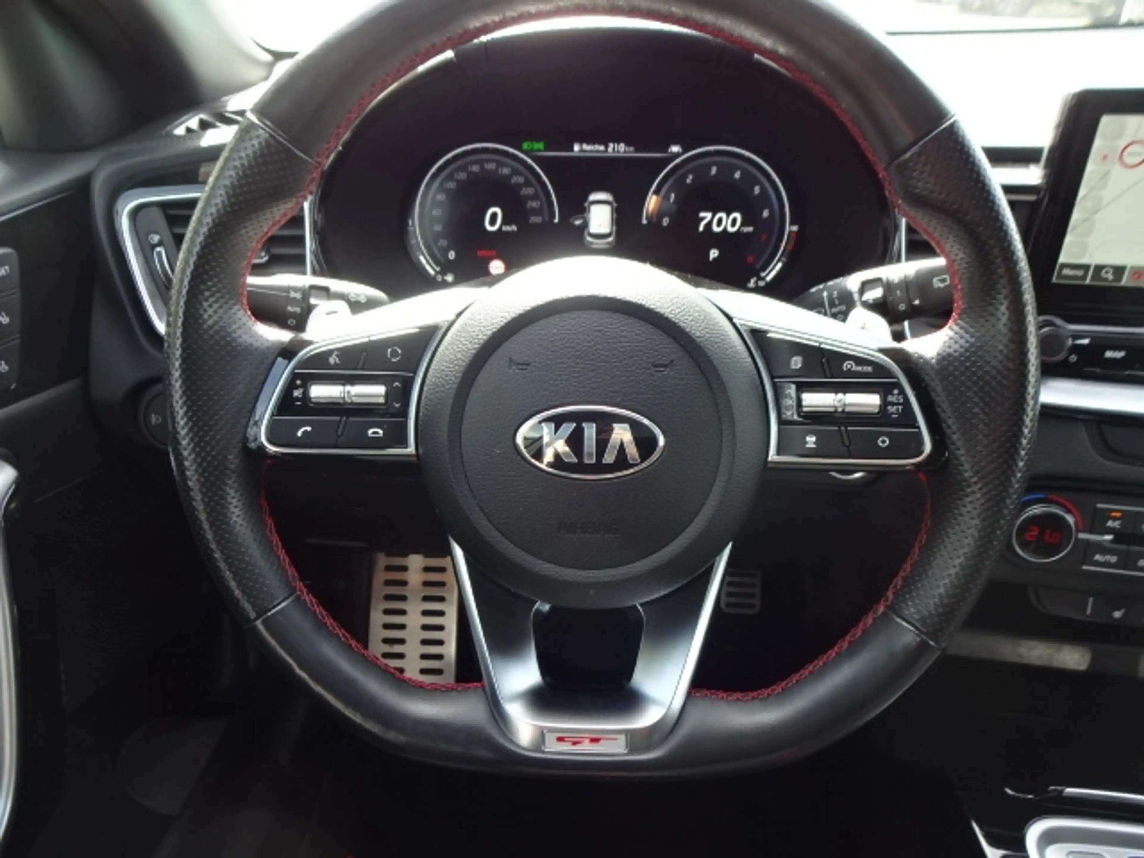 Kia ProCeed / pro_cee'd 1,6 GT AT AHK PANO Komf.Paket ACC — photo 14