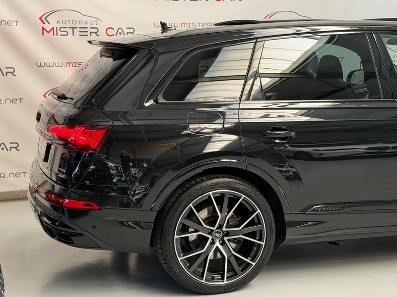 Audi Q7 55TFSI quattro S LINE 7SITZ/S-SITZE/SOFT/PANO — photo 6