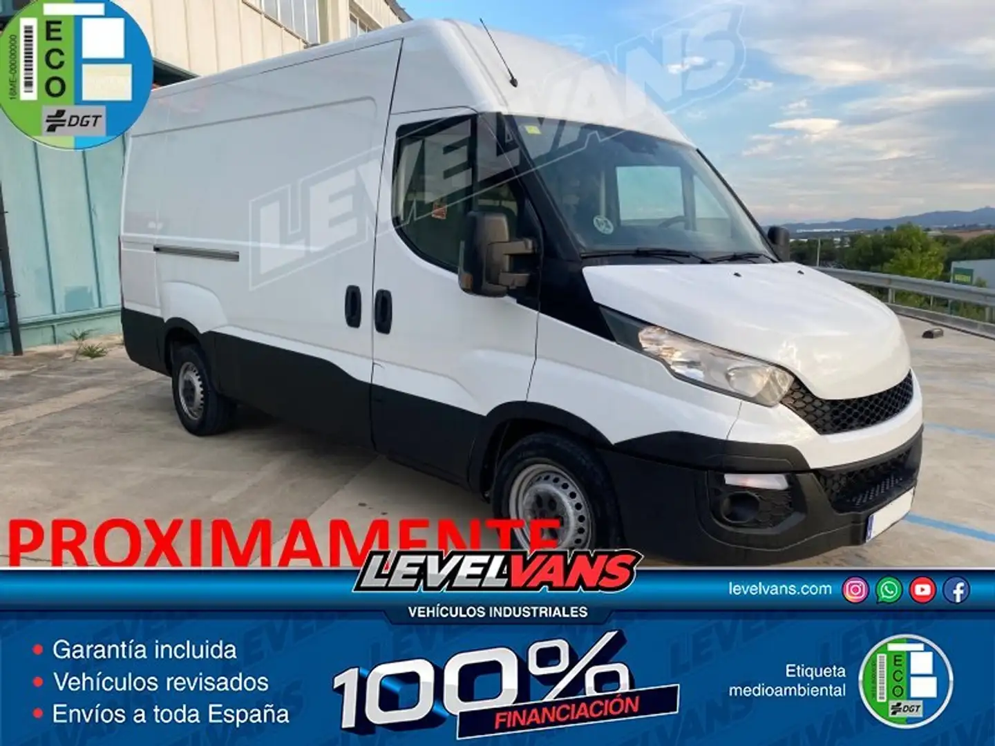 Iveco Daily IVECO Industrial  Automático de 4 Puertas Blanco - 1
