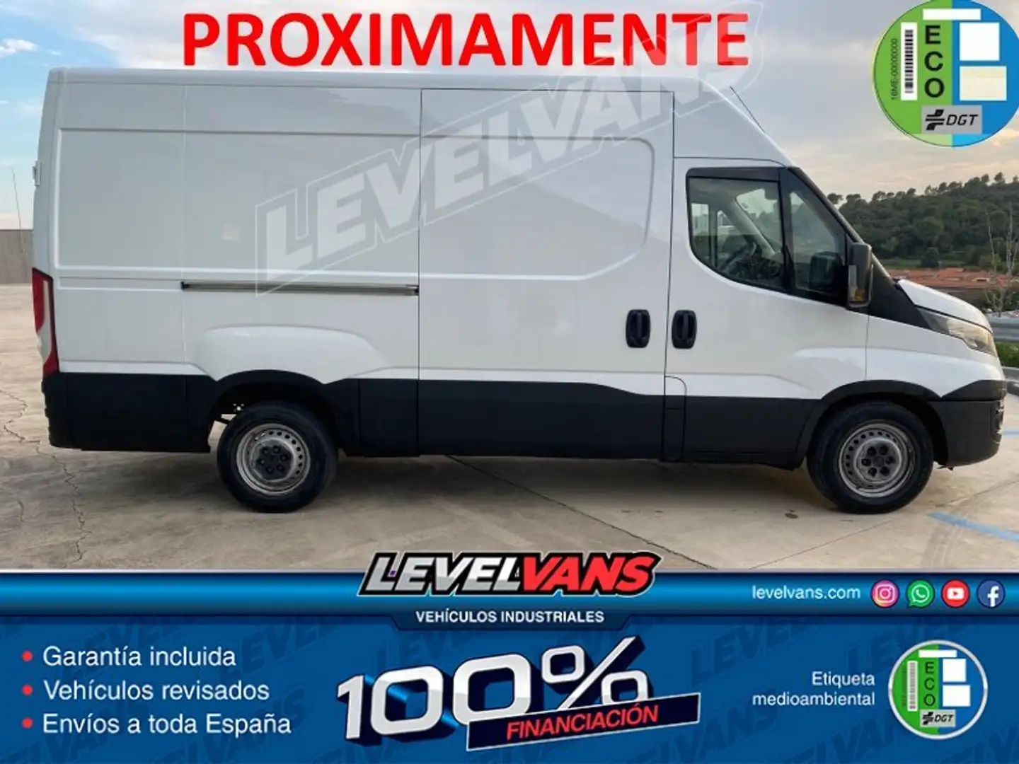 Iveco Daily IVECO Industrial  Automático de 4 Puertas Blanco - 2