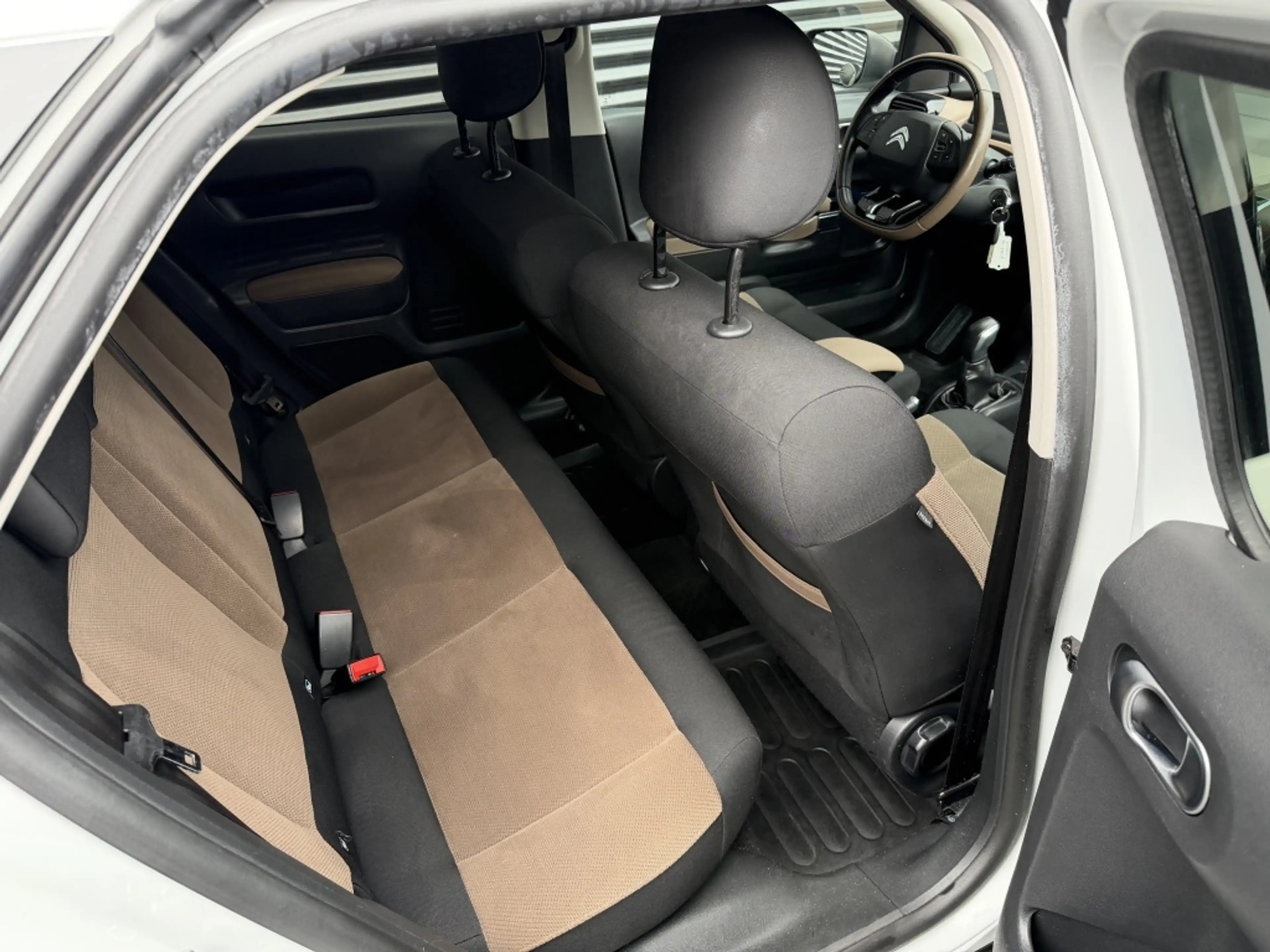Citroen C4 Cactus 1.2 PureTech Shine| CAMERA| NIEUWE RIEM| NAP| 2017 — photo 13