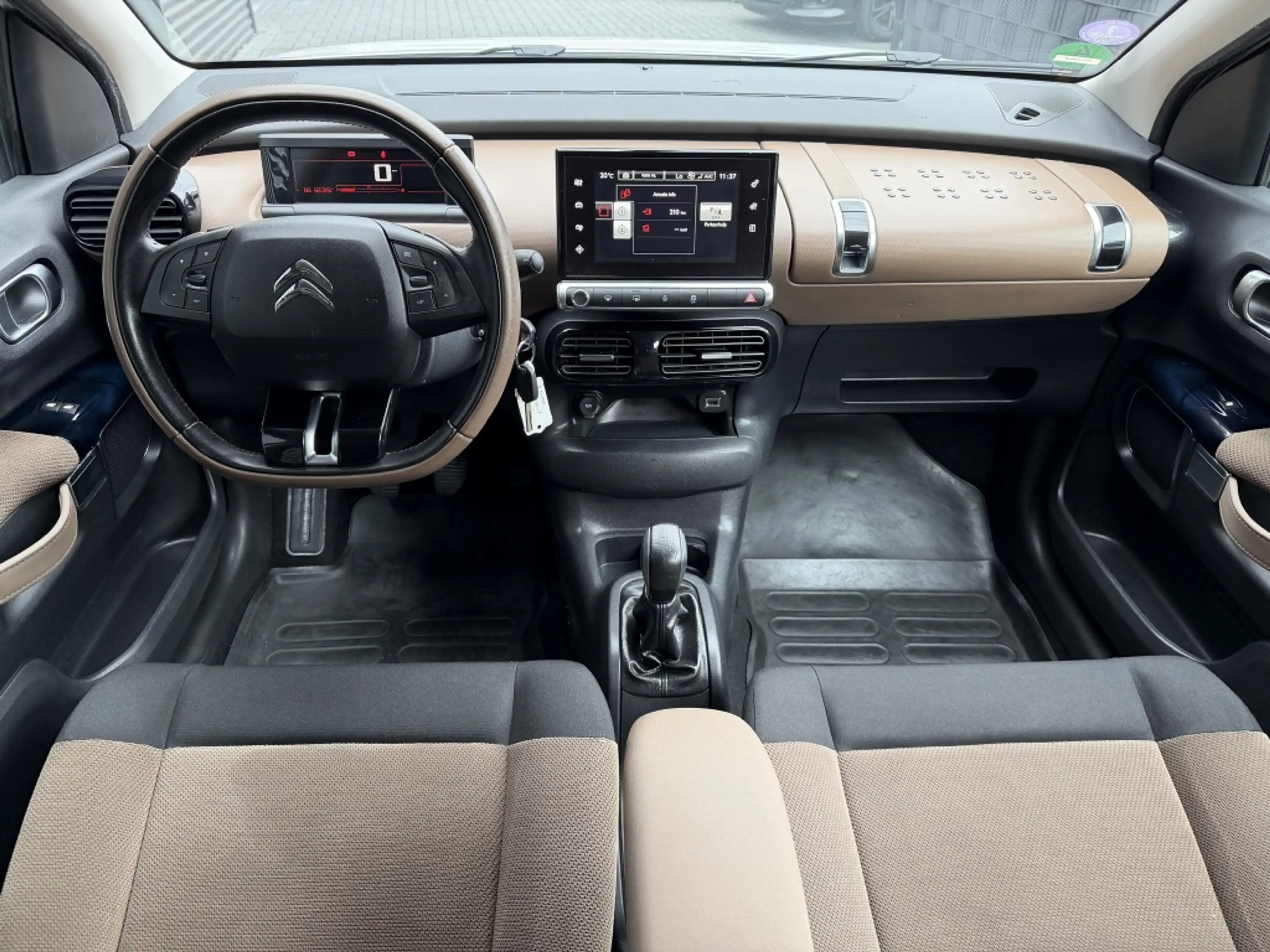 Citroen C4 Cactus 1.2 PureTech Shine| CAMERA| NIEUWE RIEM| NAP| 2017 — photo 10