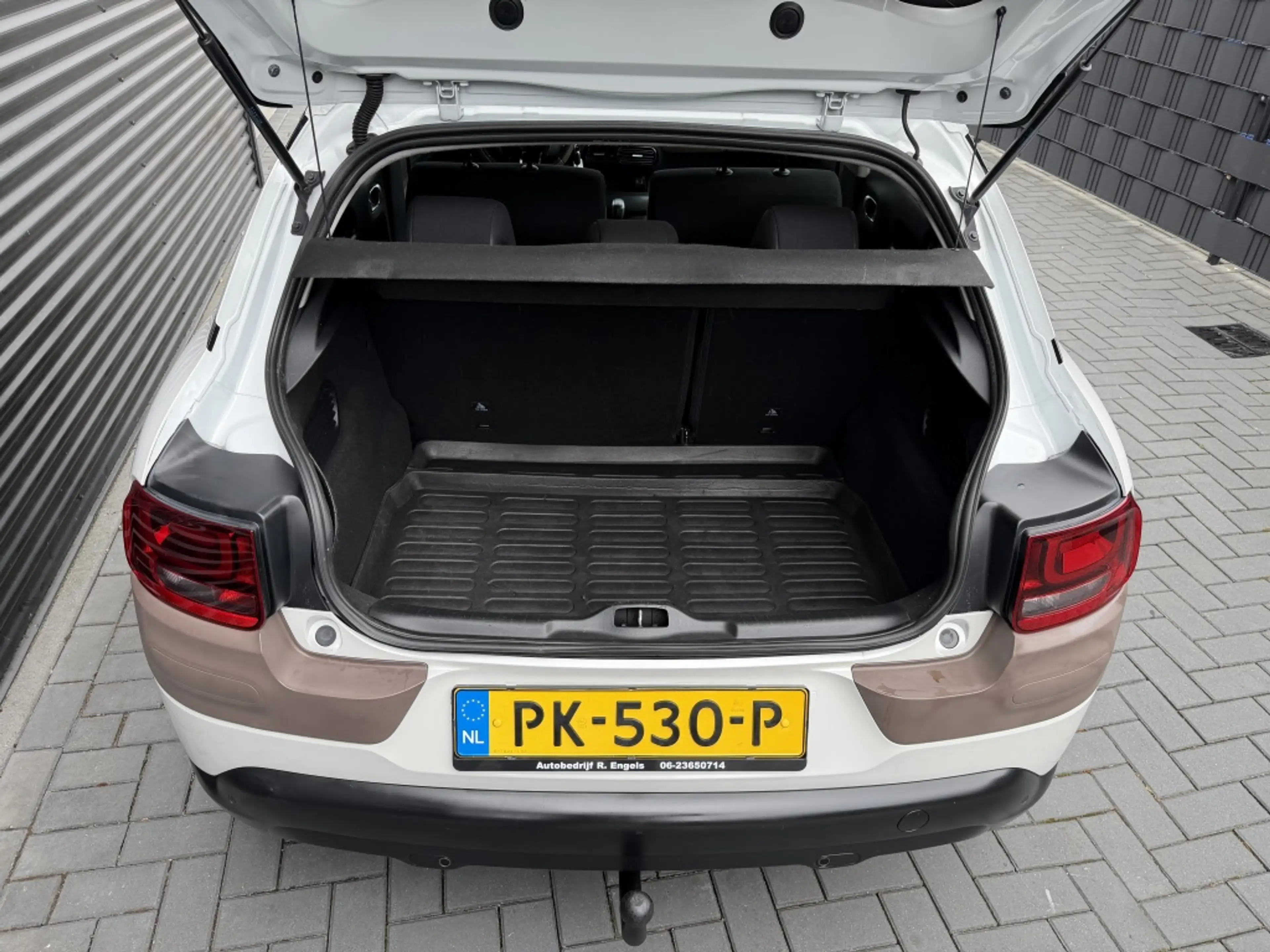Citroen C4 Cactus 1.2 PureTech Shine| CAMERA| NIEUWE RIEM| NAP| 2017 — photo 14