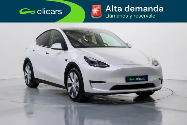 Tesla Model Y view 3