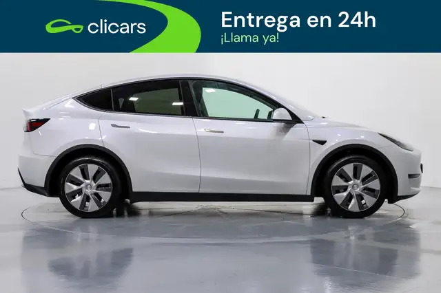 Tesla Model Y view 7