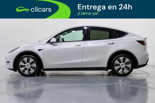 Tesla Model Y view 8