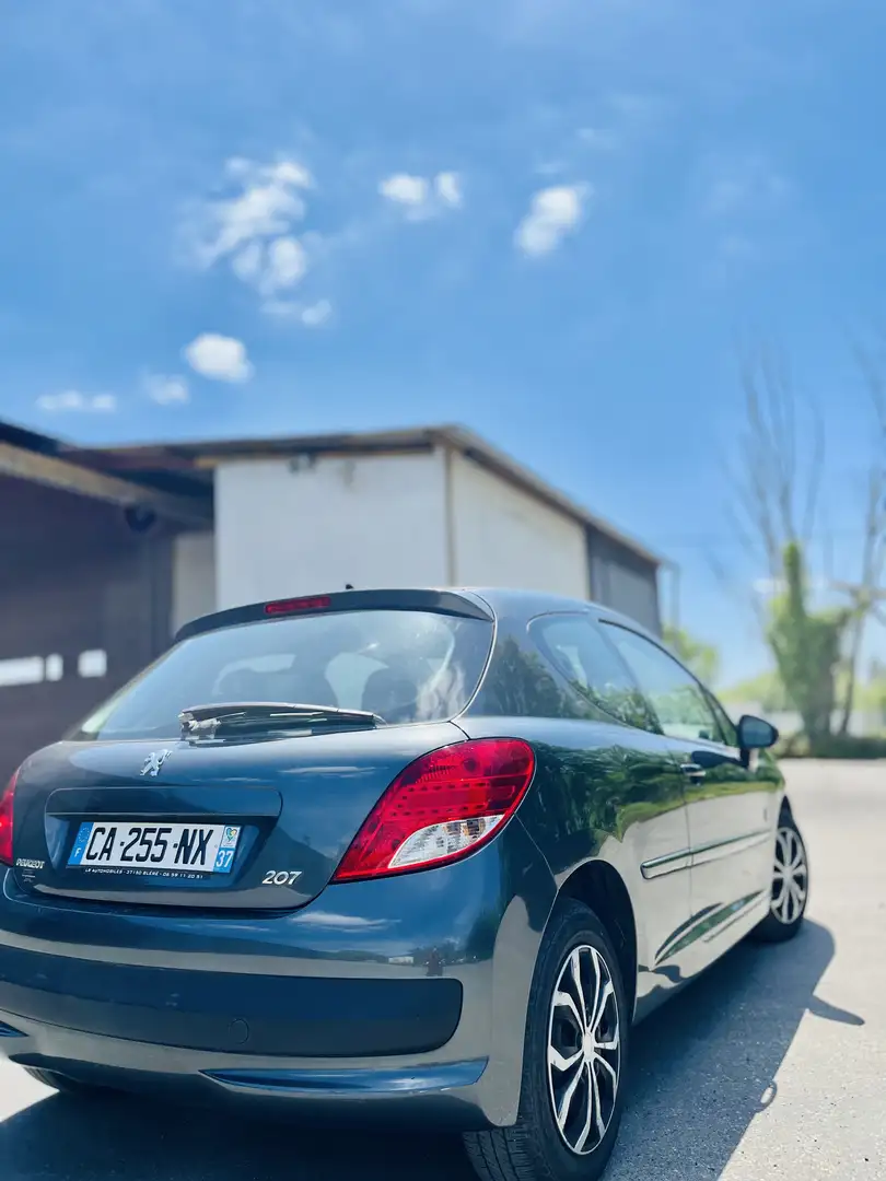 Peugeot 207 - 2