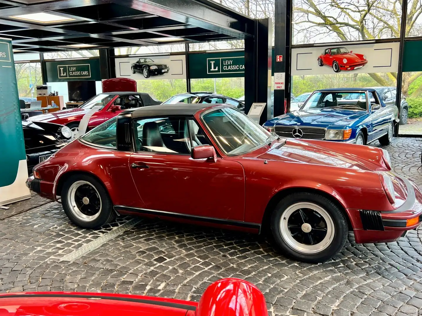 Porsche 911 3,2 Carrera Targa Wertgutachten Note 2 Rood - 2