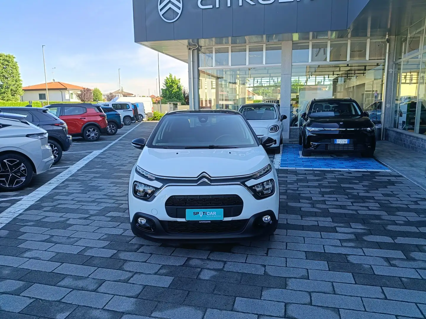 Citroen C3 1.2 PureTech 110cv EAT6 SHINE Usato Garantito Blanco - 2