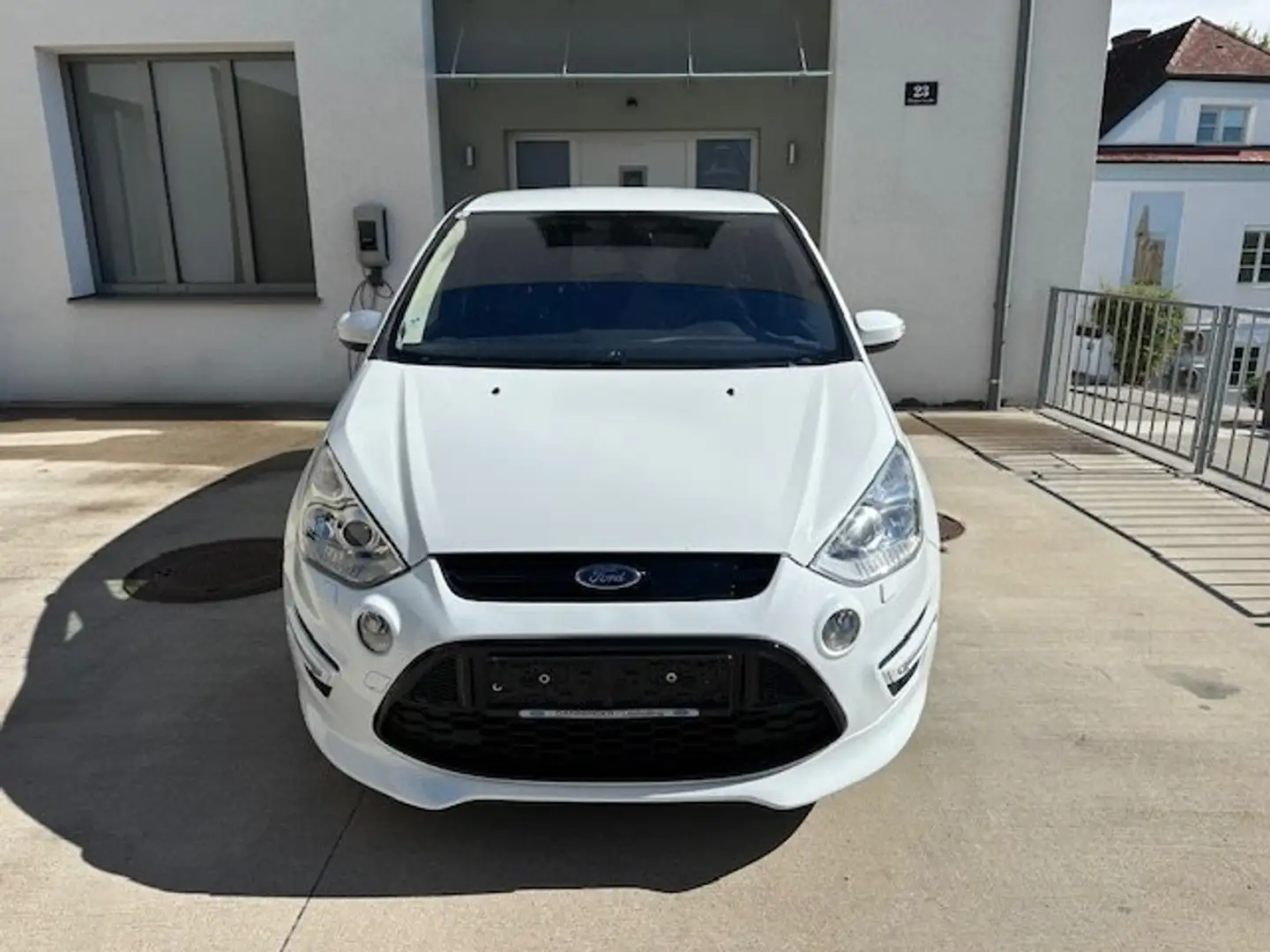 Ford S-Max S-MAX Titanium 2,0 EcoBoost Aut. Titanium Weiß - 2