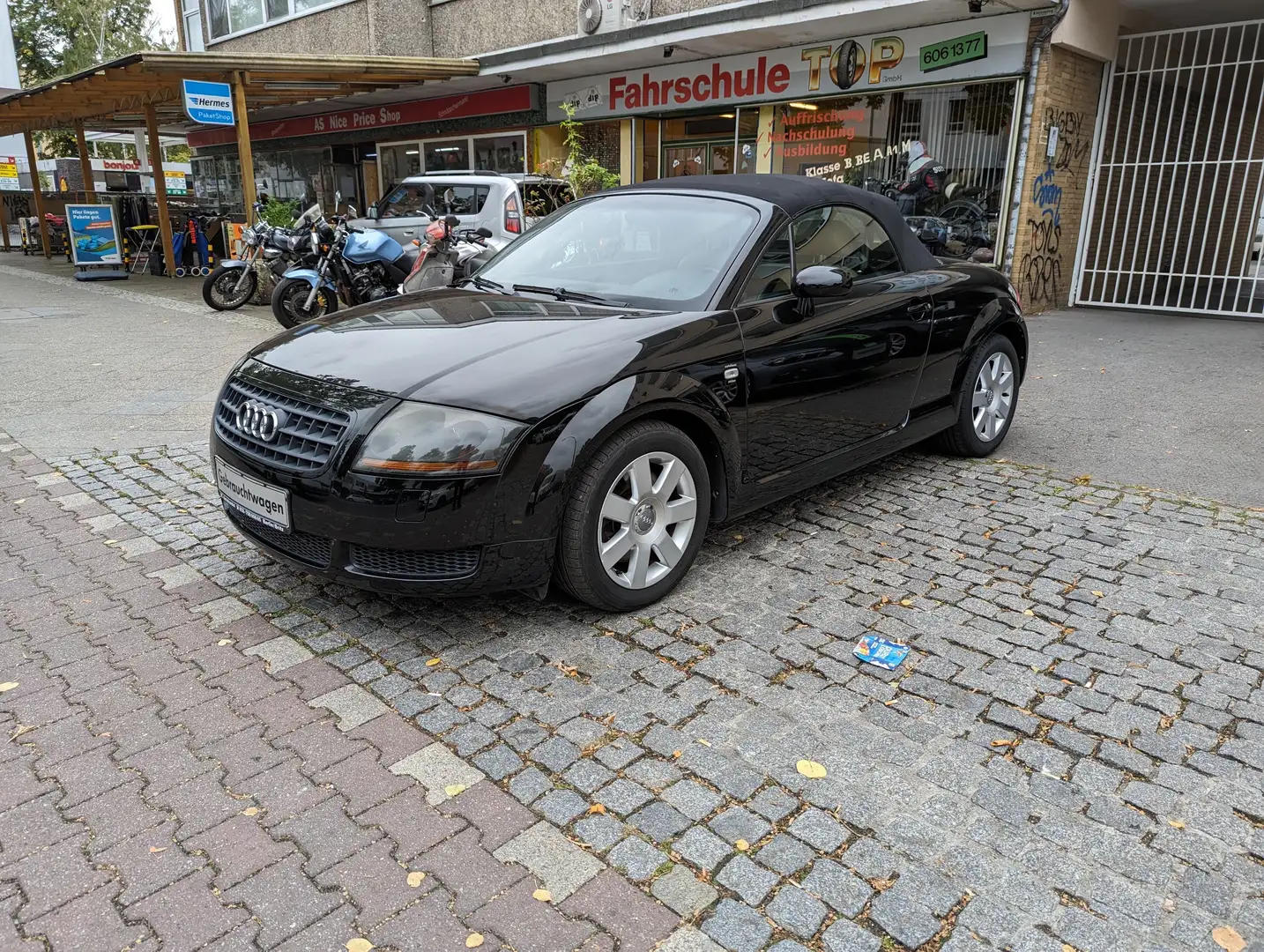 Audi TT 1.8 T Roadster (132kW)/Klimatr./Leder/El.Verdeck Black - 2