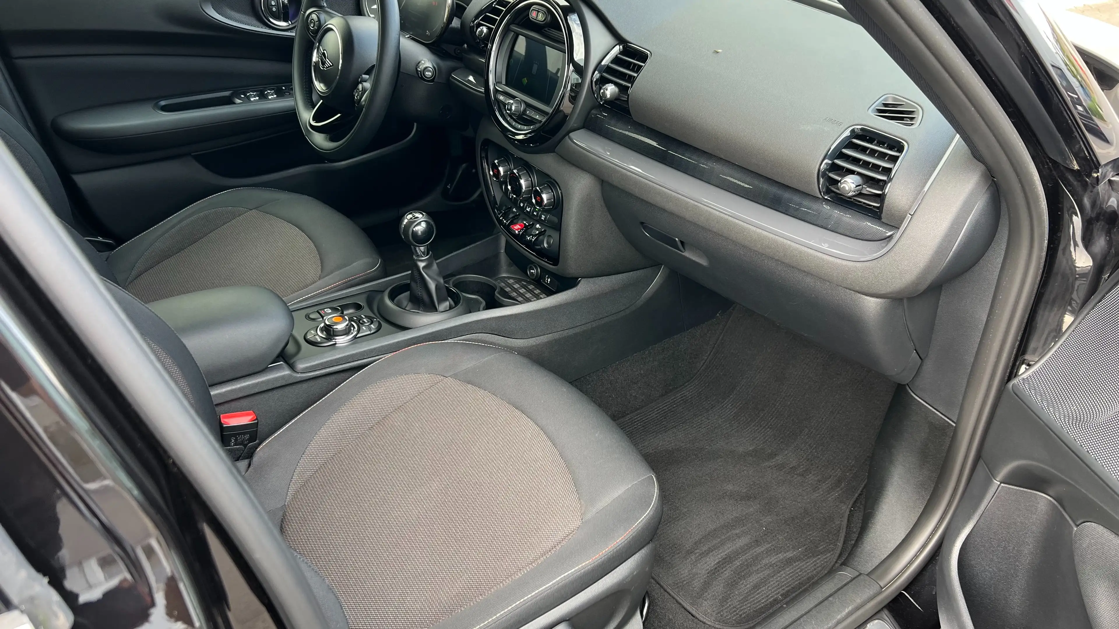 MINI One Clubman Mini One Clubman — photo 13