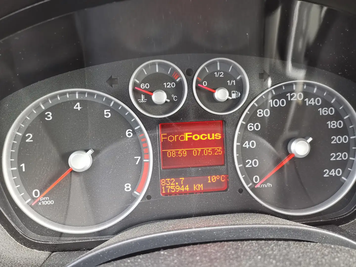 Ford Focus CC Focus Coupe-Cabriolet 2.0 16V Aut. Titanium Rood - 2
