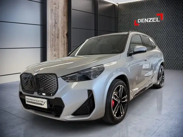 BMW iX1 eDrive20 U11 HB0 Ansicht 2