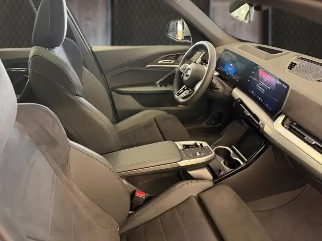 BMW iX1 eDrive20 U11 HB0 Ansicht 6