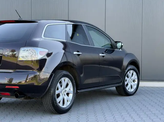Mazda CX-7 view 5