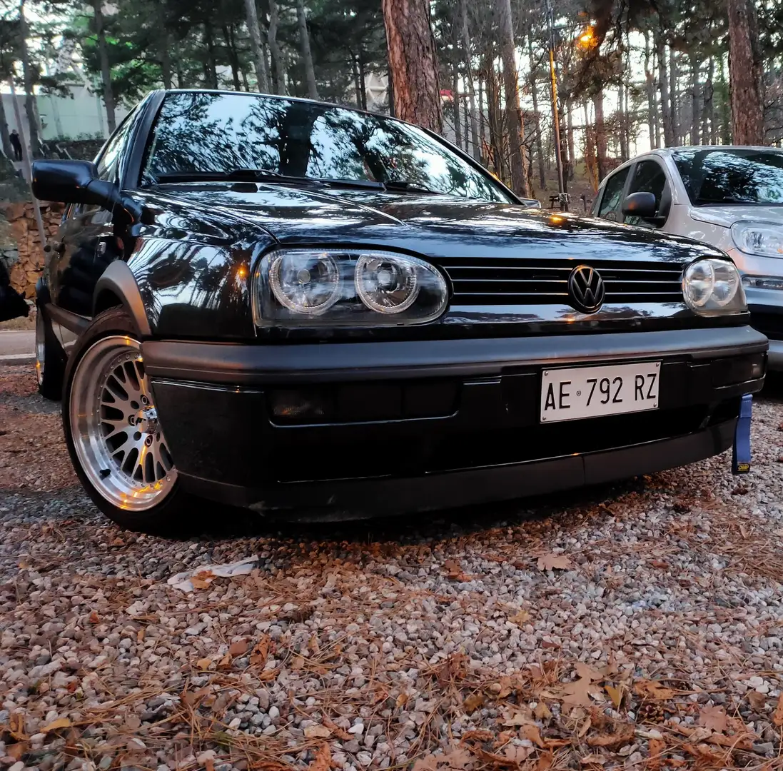 Volkswagen Golf 5p 1.6 GL cat. - 1