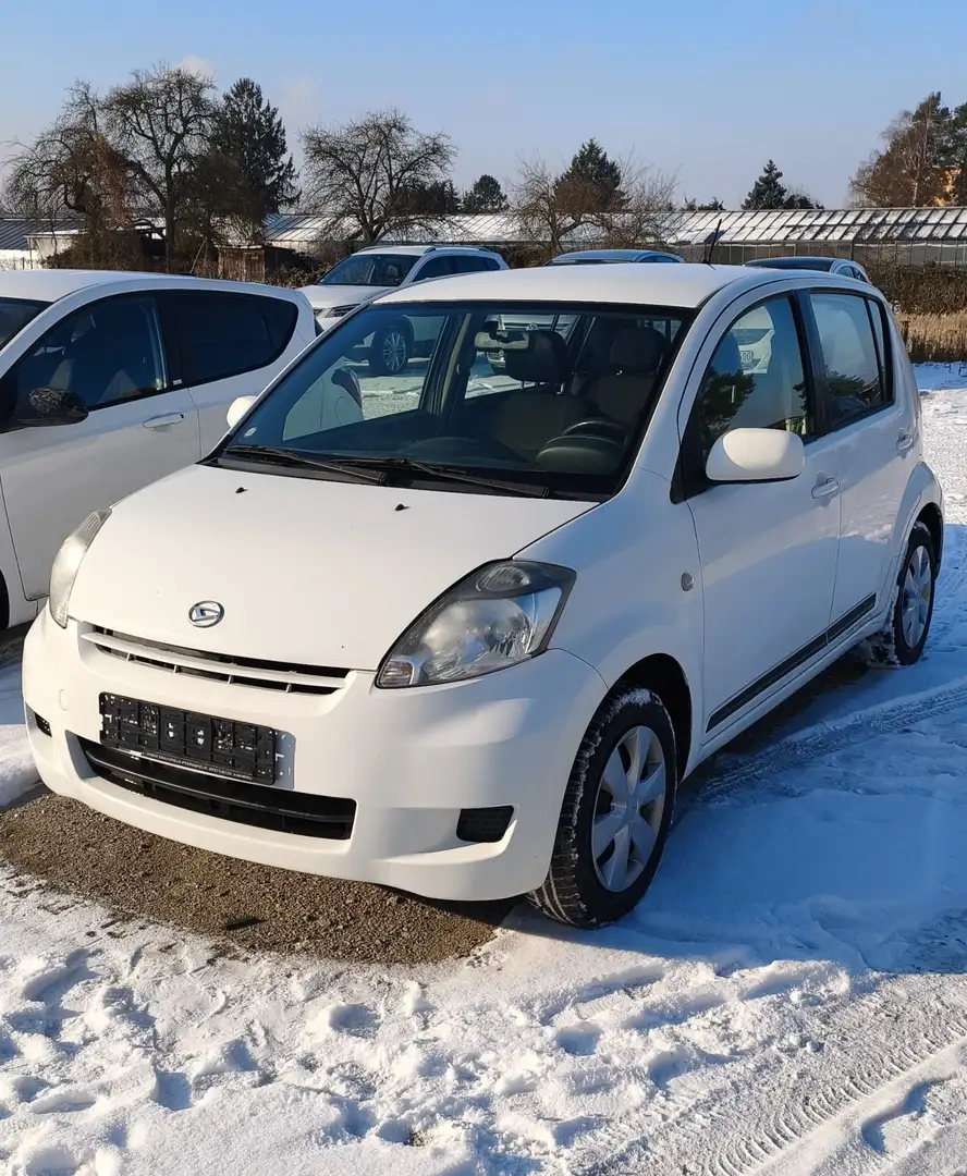 Daihatsu Sirion 1.0 - 1