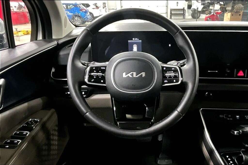 2026 Kia Carnival LX + — снимка 5