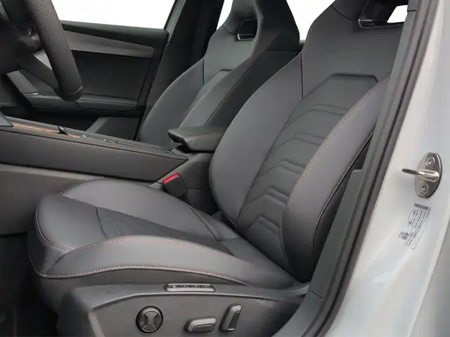 Cupra Leon view 11