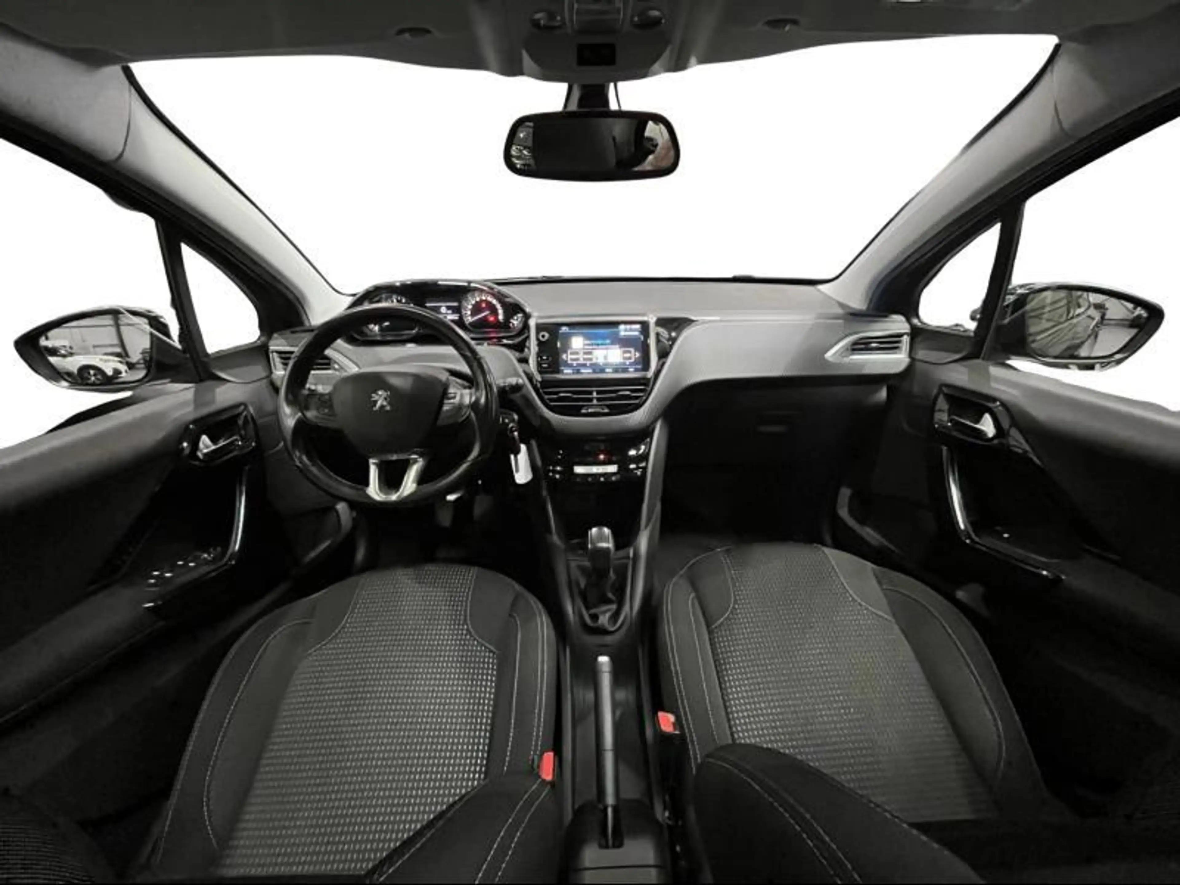 Peugeot 208 Allure | Camera | Carplay | Park Assist — photo 12
