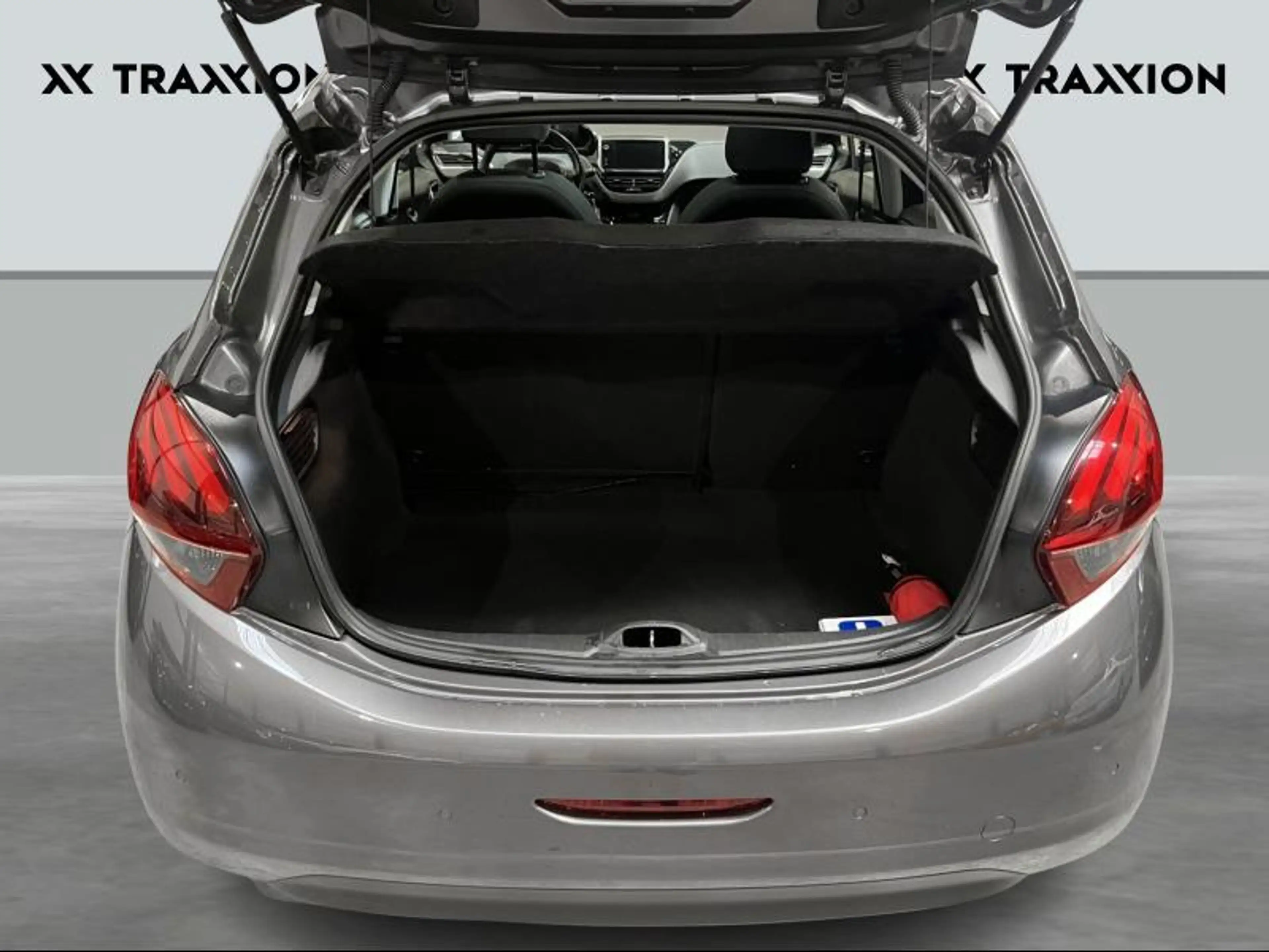 Peugeot 208 Allure | Camera | Carplay | Park Assist — photo 10
