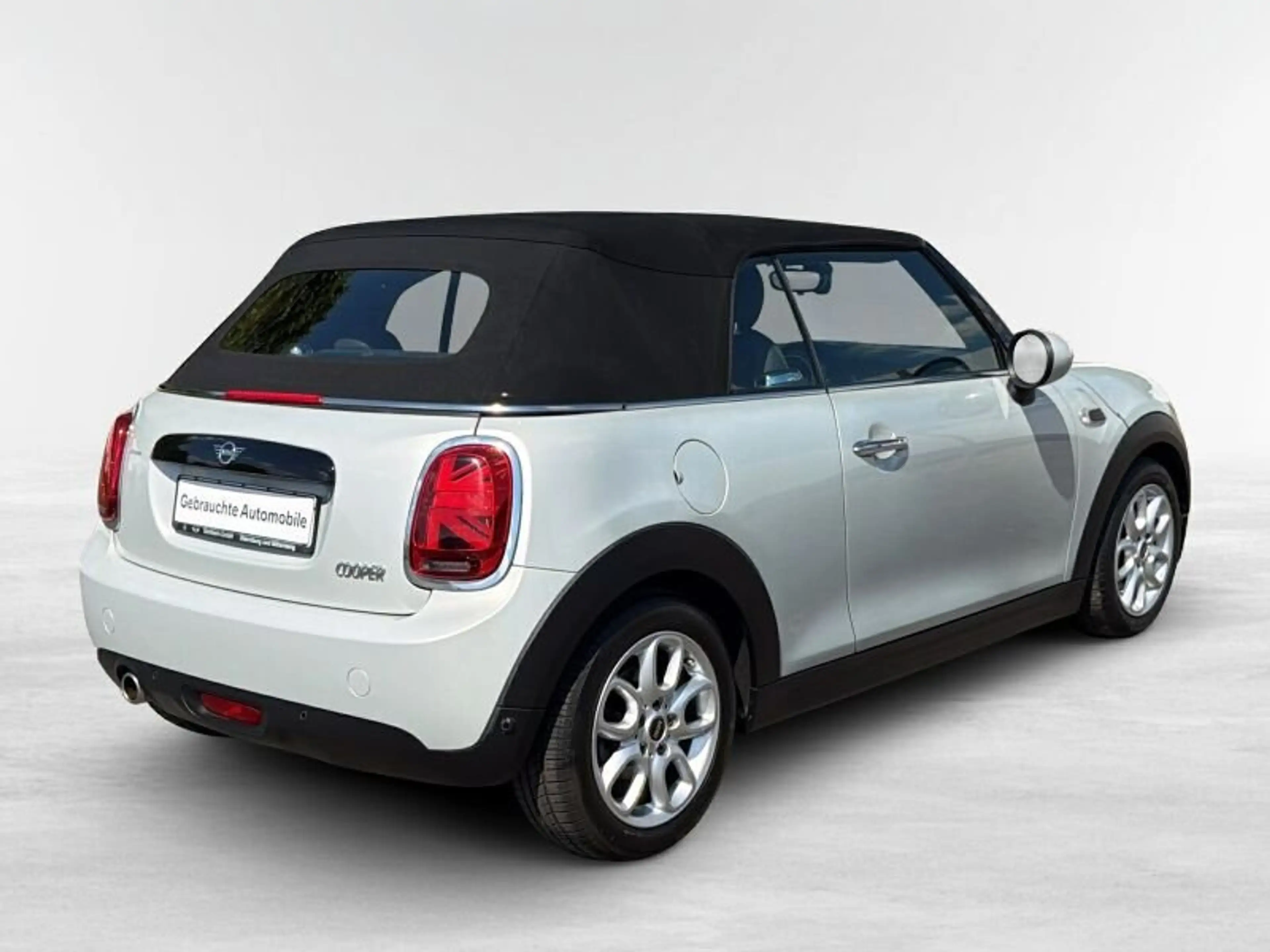 MINI Cooper Cabrio *LEDER.SPORTSITZE.NAVI.PDC* — photo 8