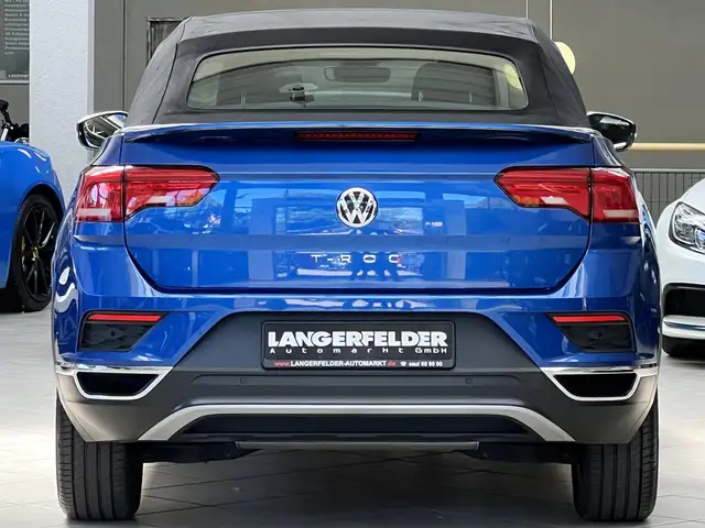 Volkswagen T-Roc view 4