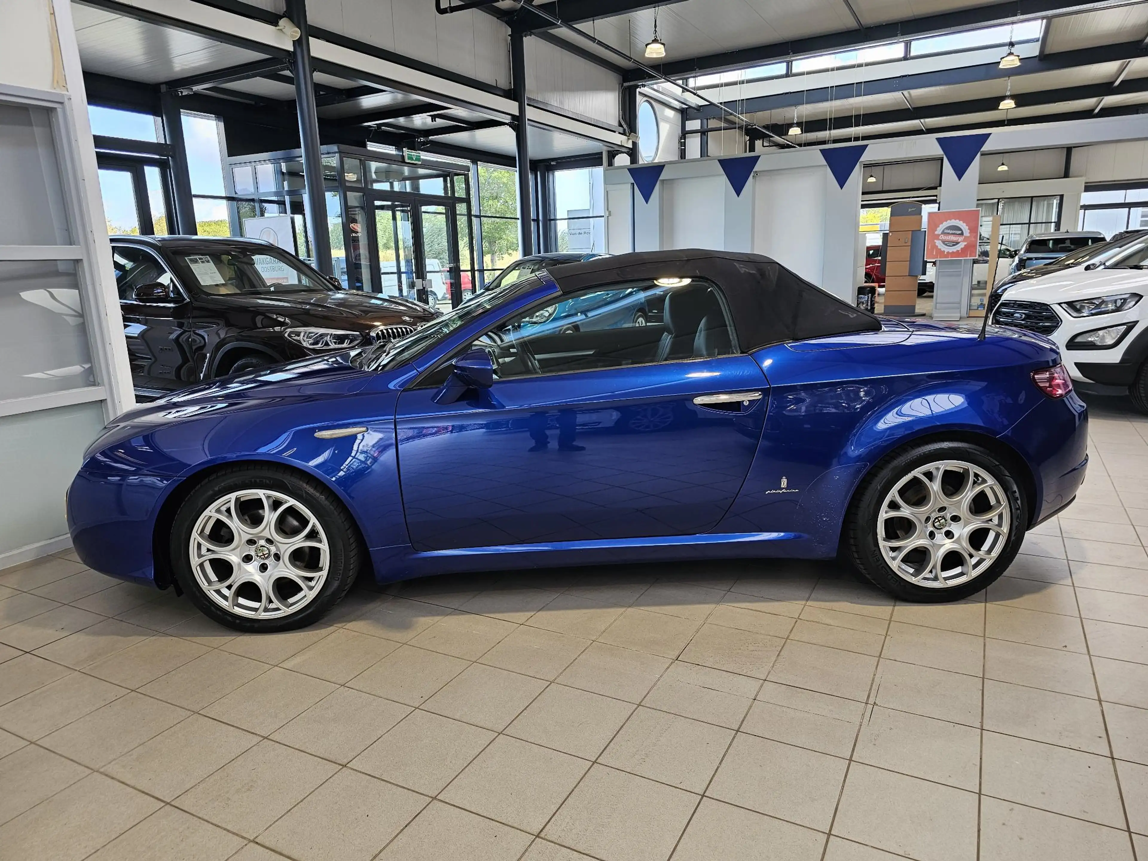 Alfa Romeo Spider 2.2 JTS Exclusive — photo 6