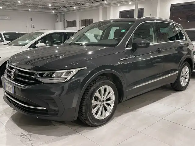 Volkswagen Tiguan 2.0 tdi 150cv dsg LIFE ufficiale volkswagen