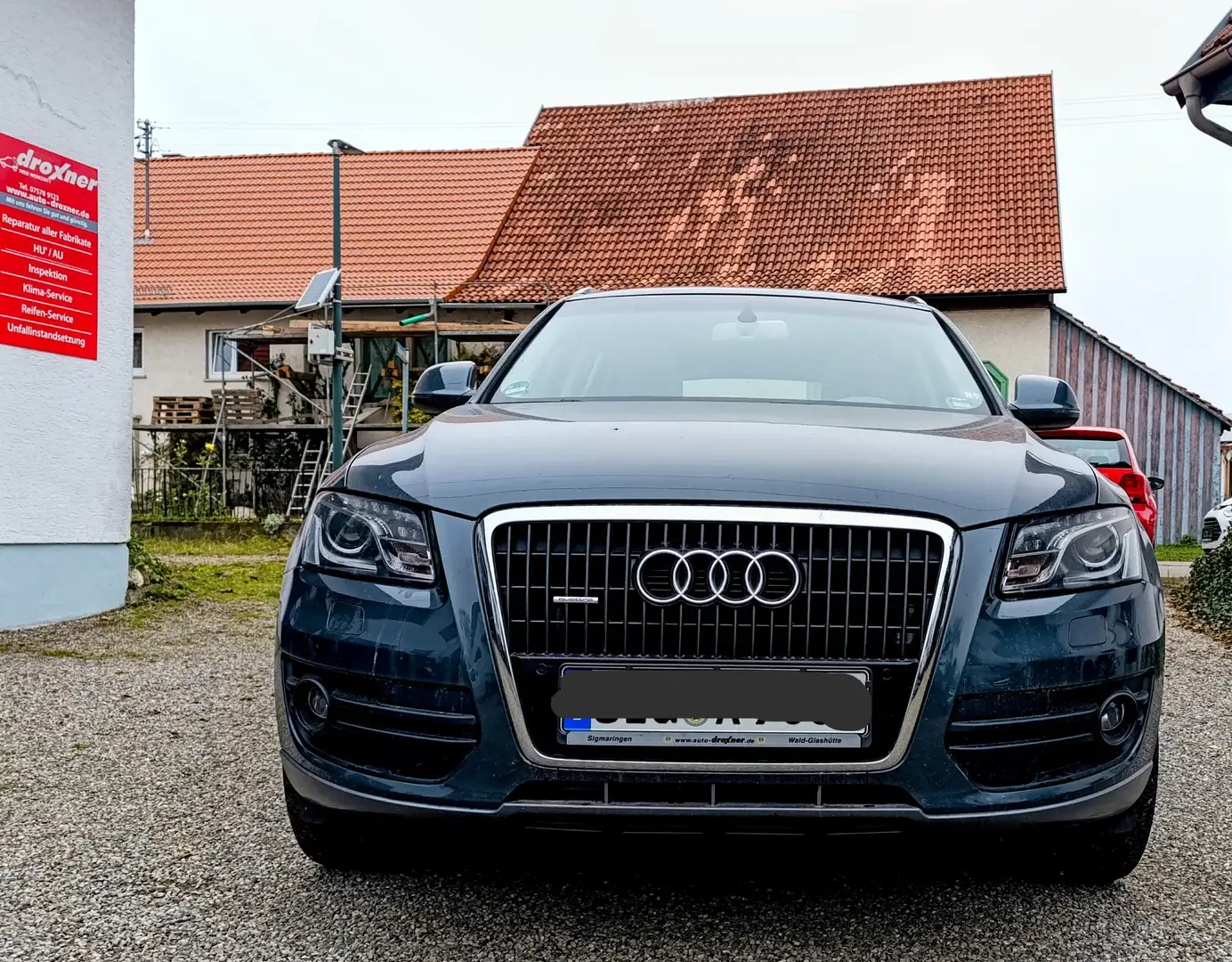 Audi Q5 3.0 TDI  quattro Pano,Navi,AHK Grau - 2