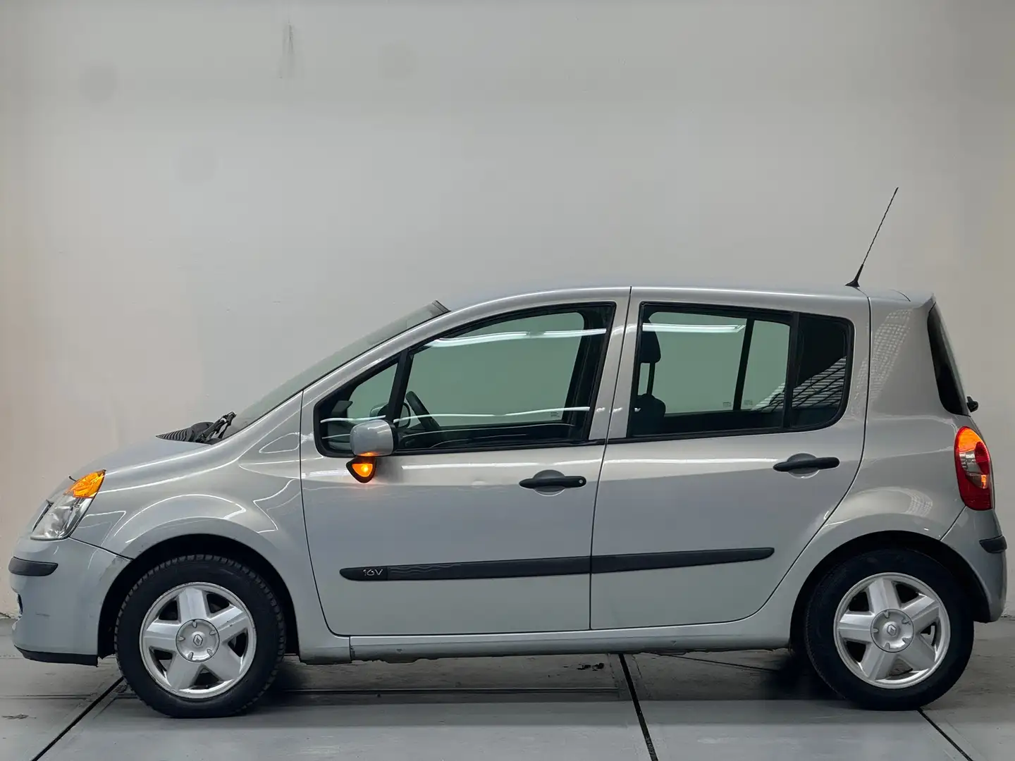 Renault Modus 1.2-16V Expression Luxe Airco Elek.ramen Cruise Gris - 2