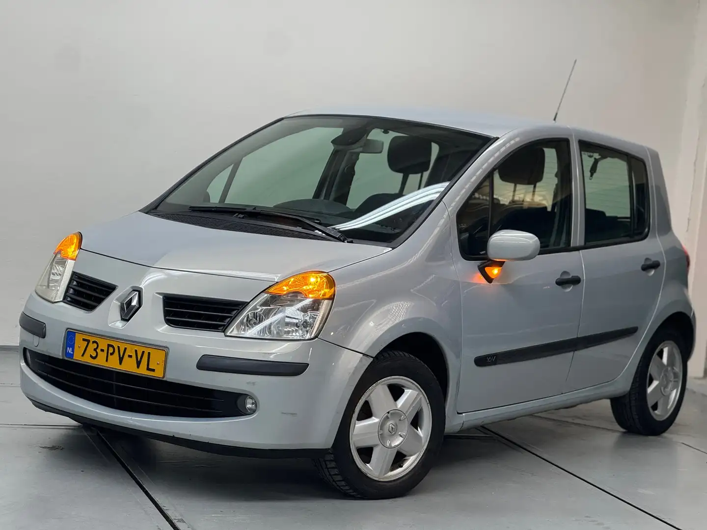 Renault Modus 1.2-16V Expression Luxe Airco Elek.ramen Cruise Gris - 1