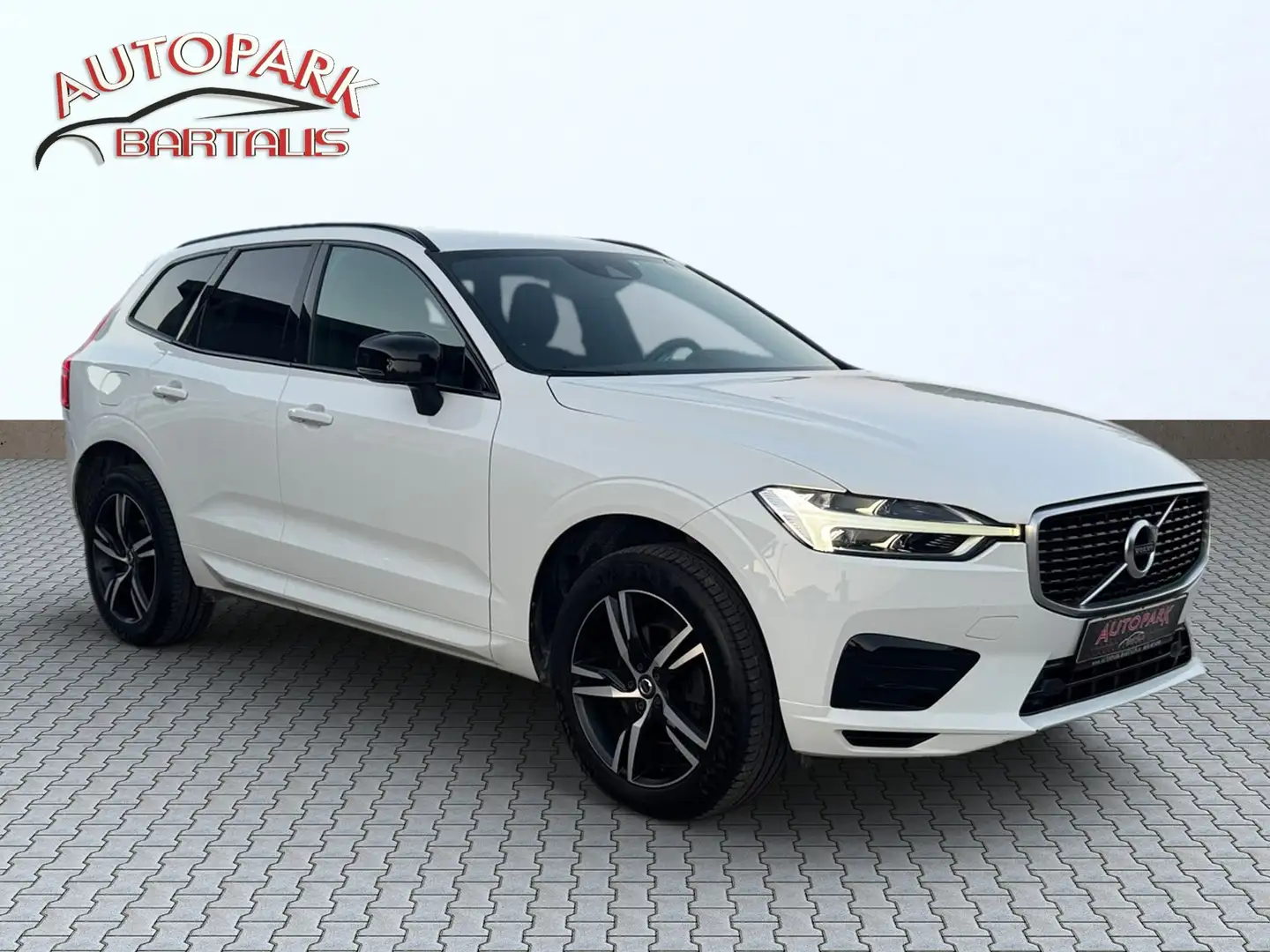 Volvo XC60 D4 R-Design Geartronic**1.Besitz**LED**NAVI**AHK** Weiß - 2