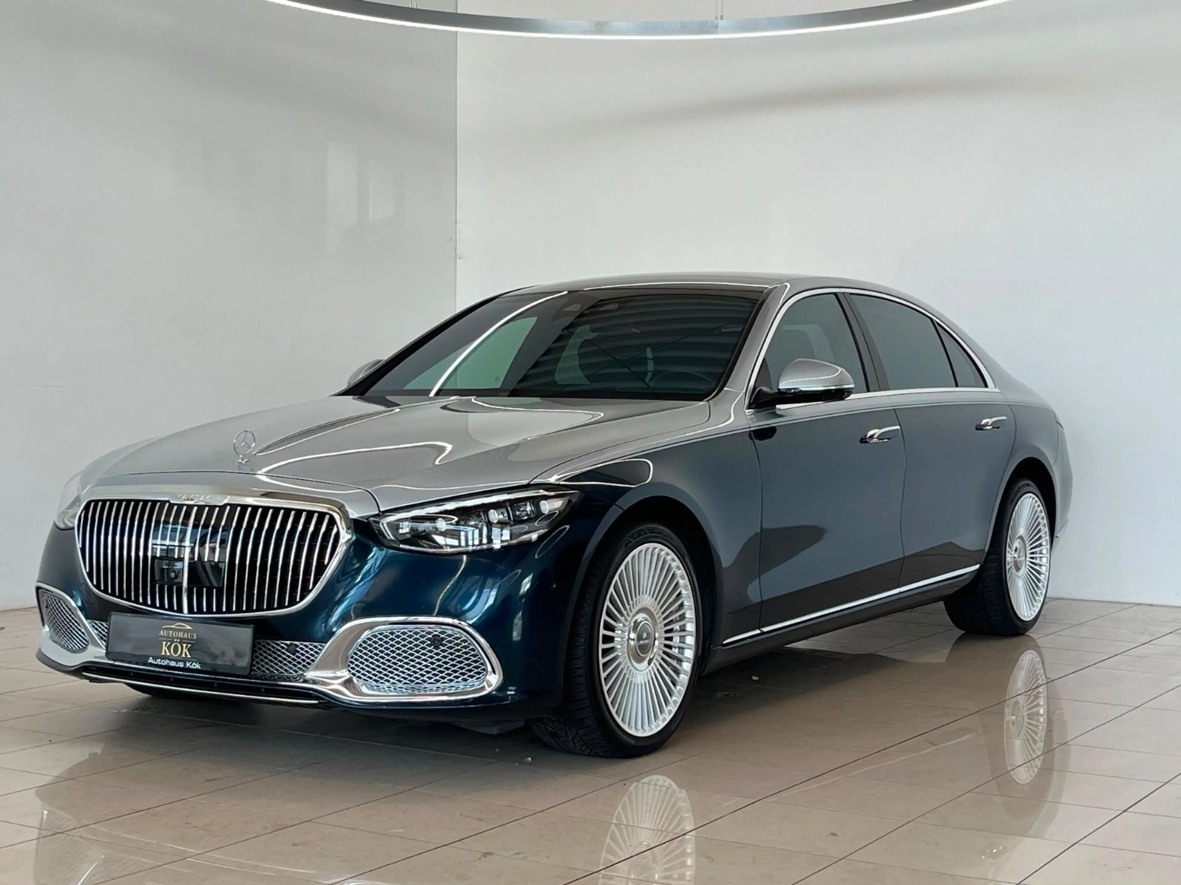 Mercedes-Benz S 400 d Limousine 4Matic L Maybach ChaufeurPaket — photo 2
